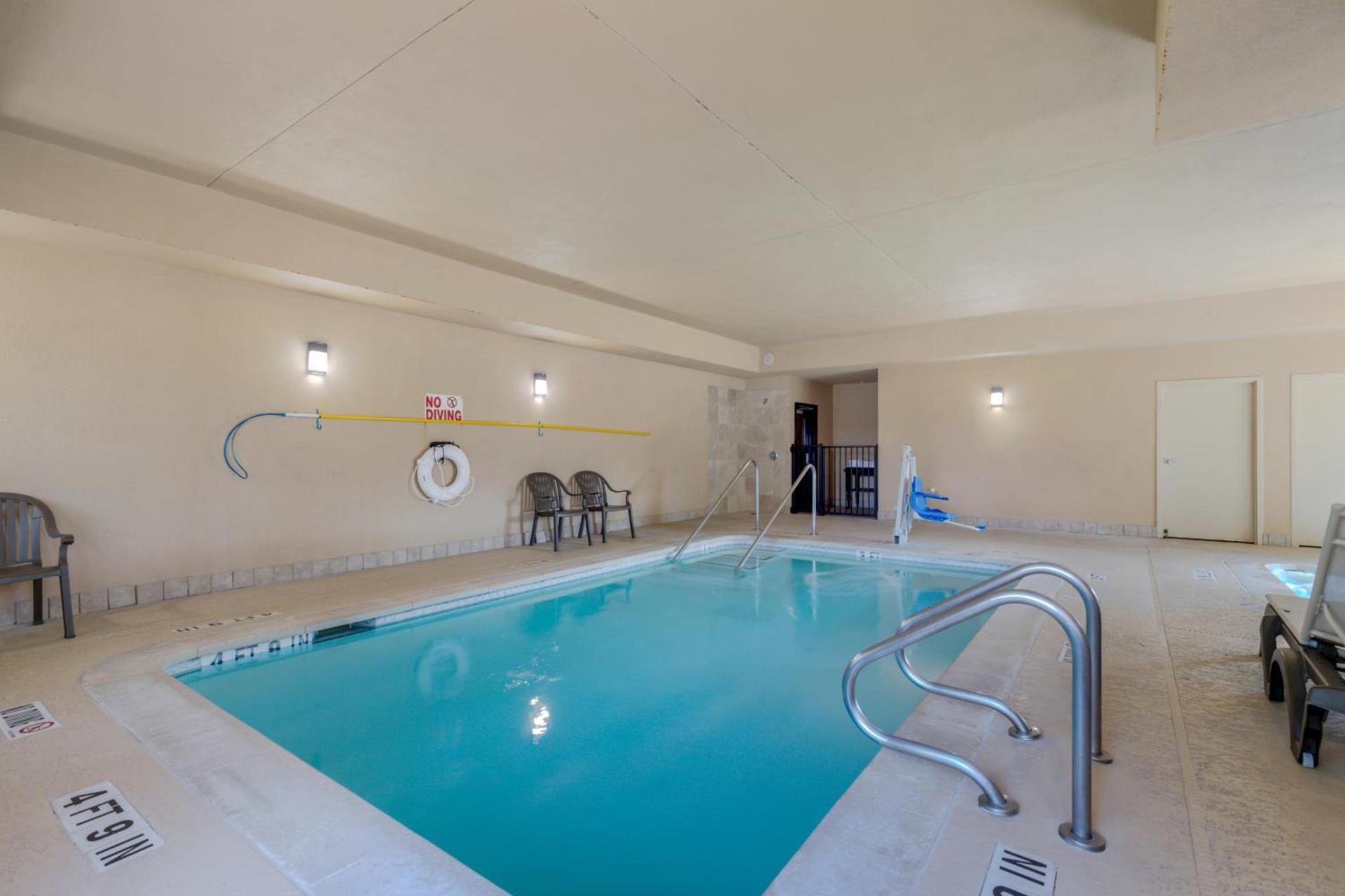 Comfort Suites Pflugerville - Austin North photo 4