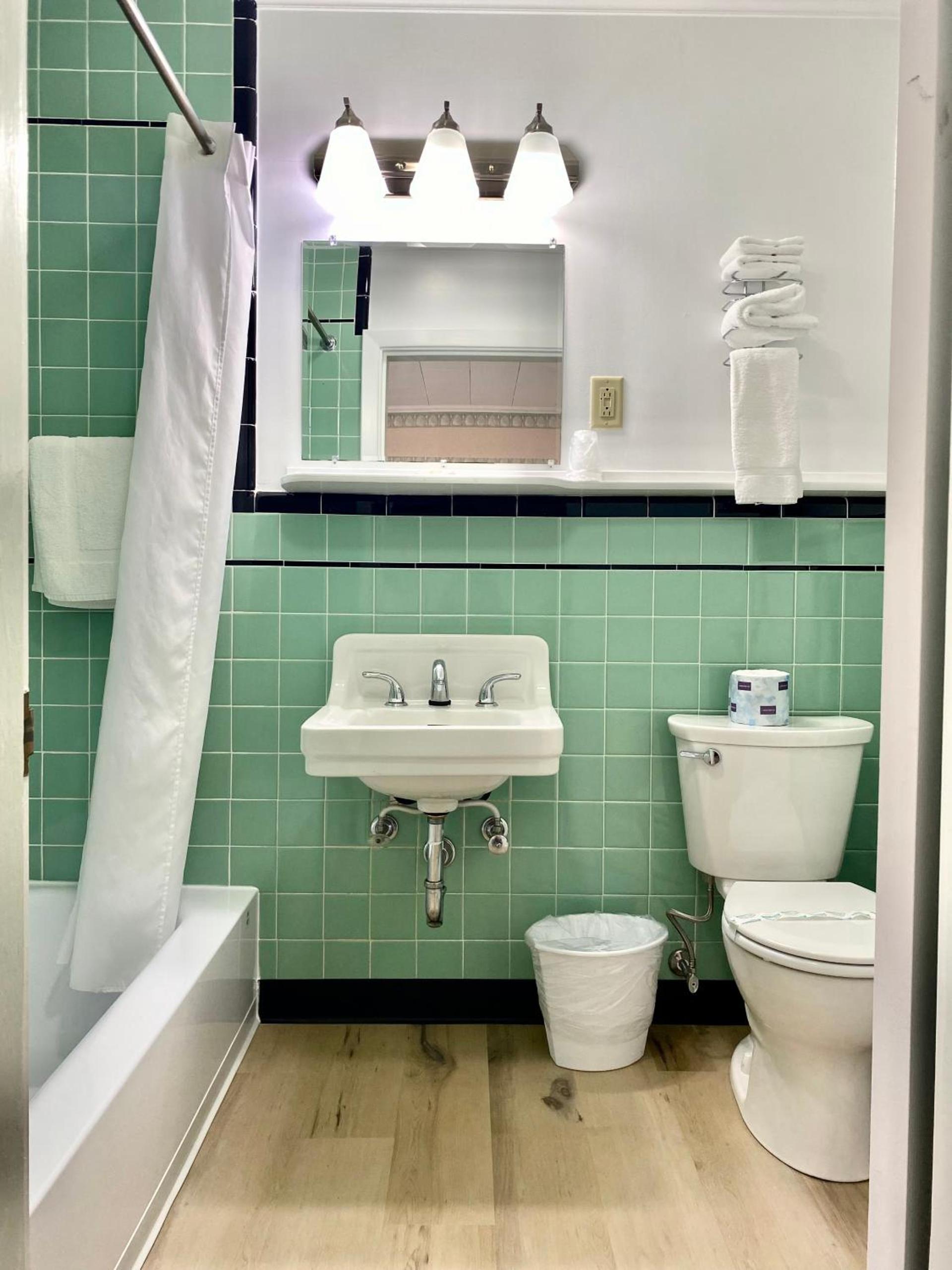 Bucksport Inn photo 34