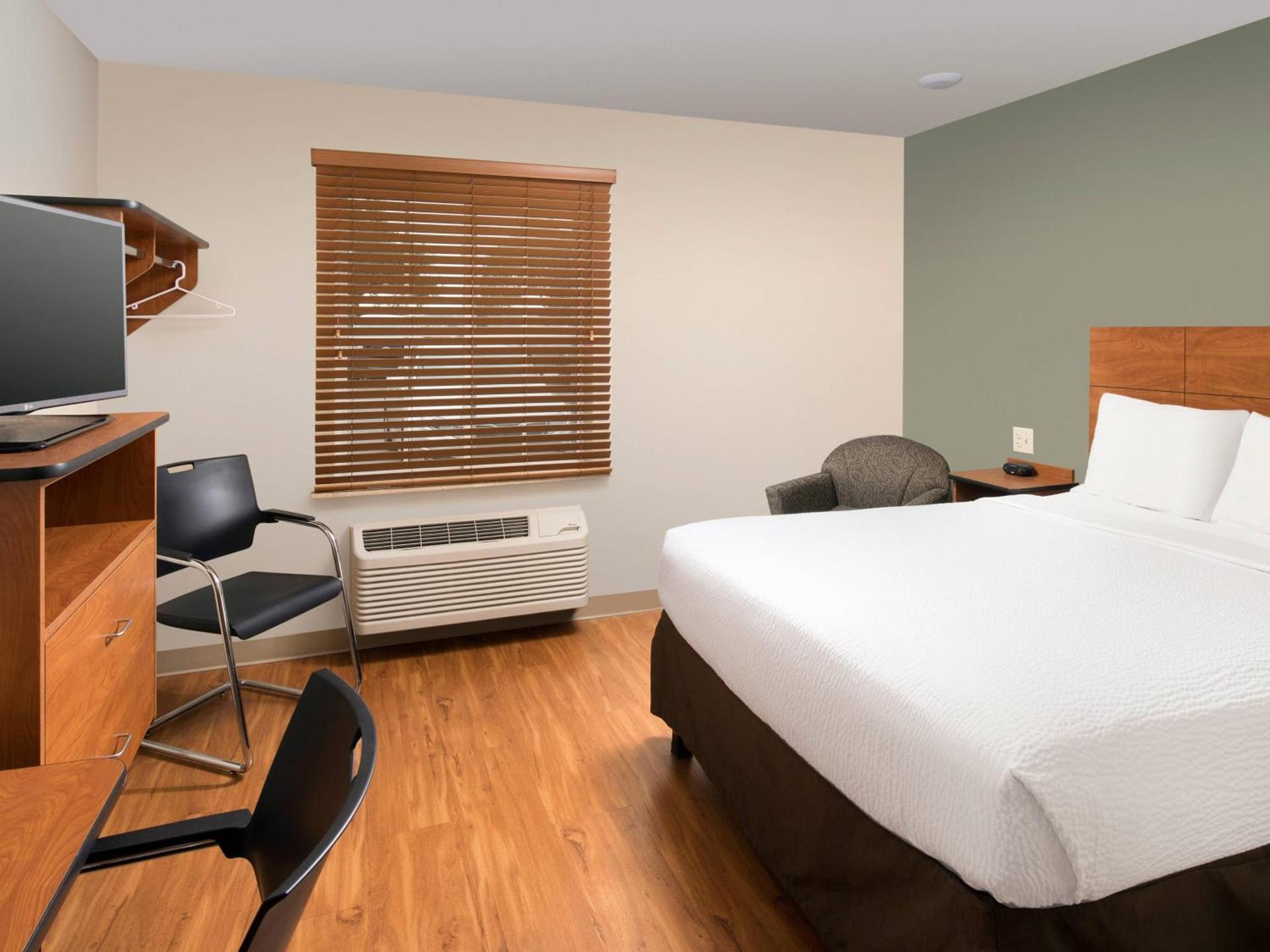 Extended Stay America Select Suites - Colorado Springs photo 40