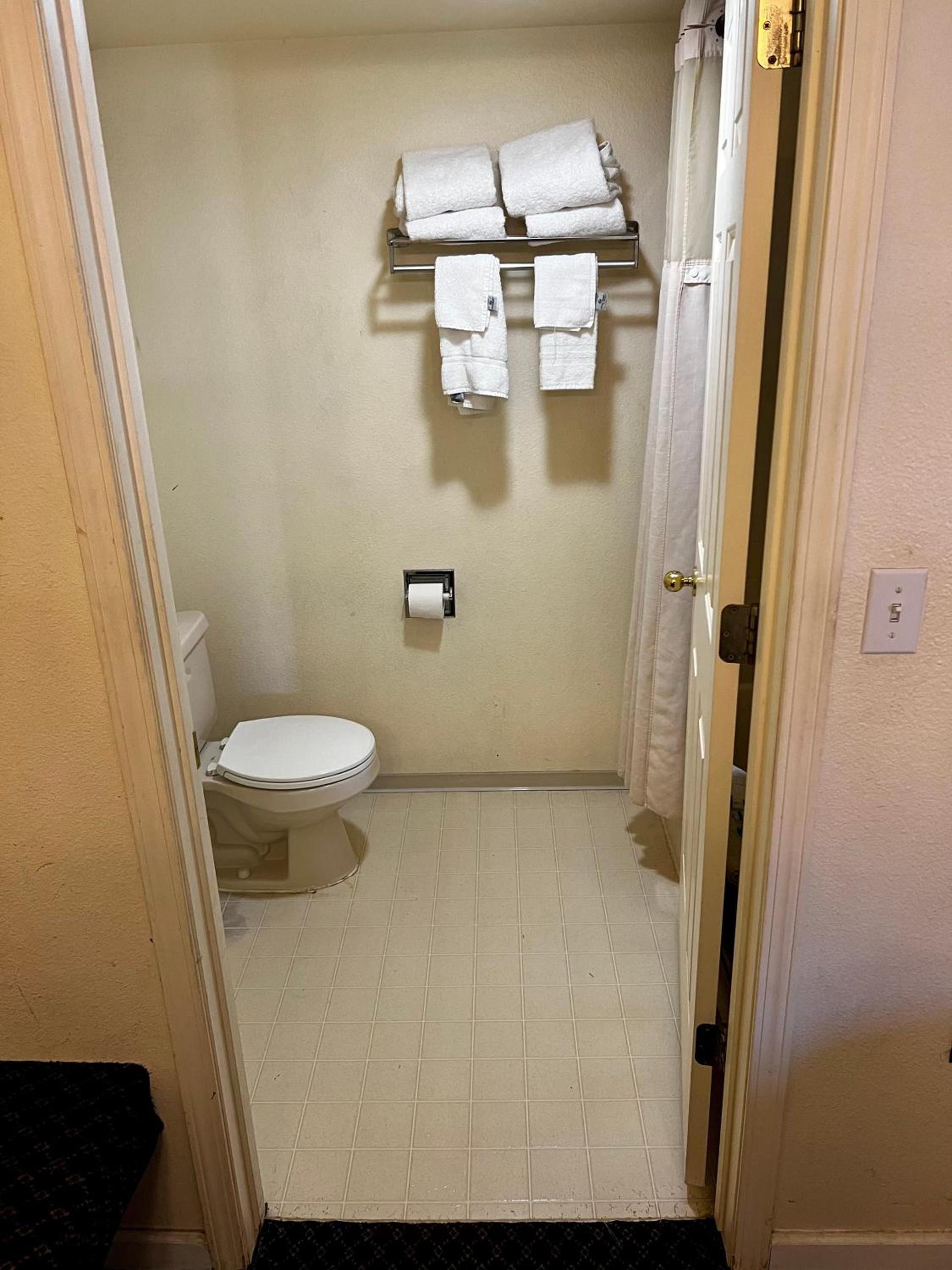 Rodeway Inn - SFI Winnemucca photo 18