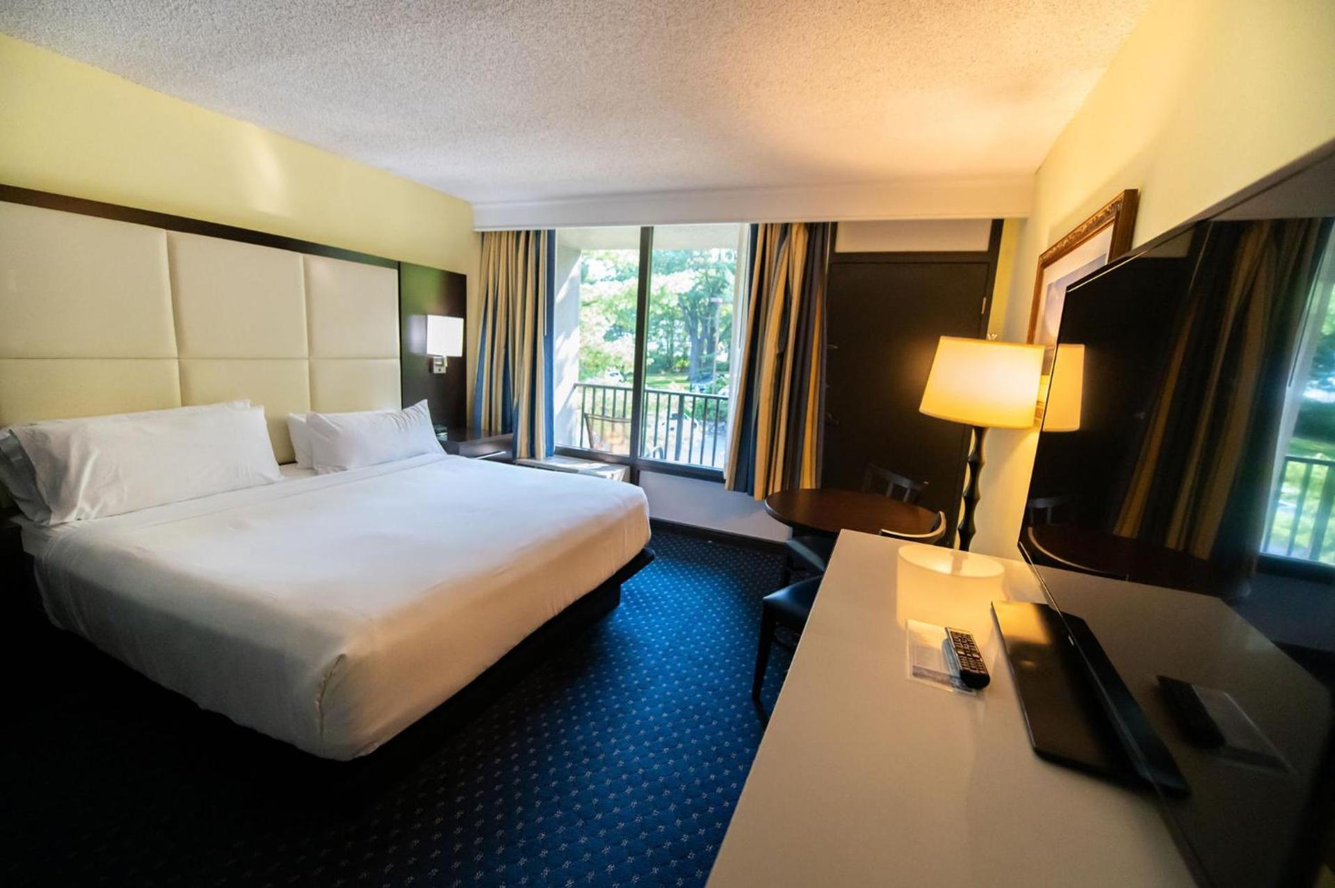 Holiday Inn Bar Harbor Regency Hotel by IHG photo 12