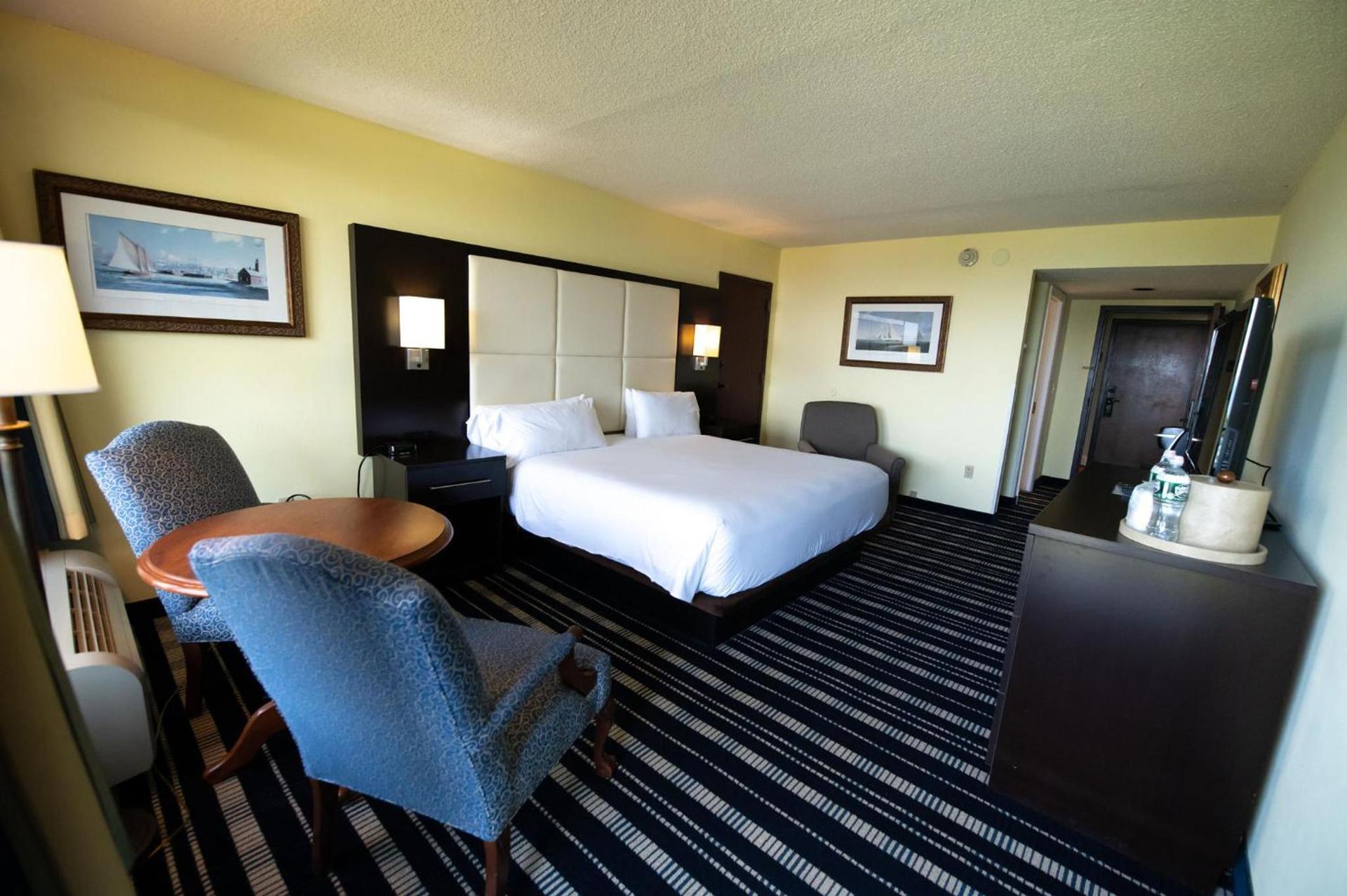 Holiday Inn Bar Harbor Regency Hotel by IHG photo 13