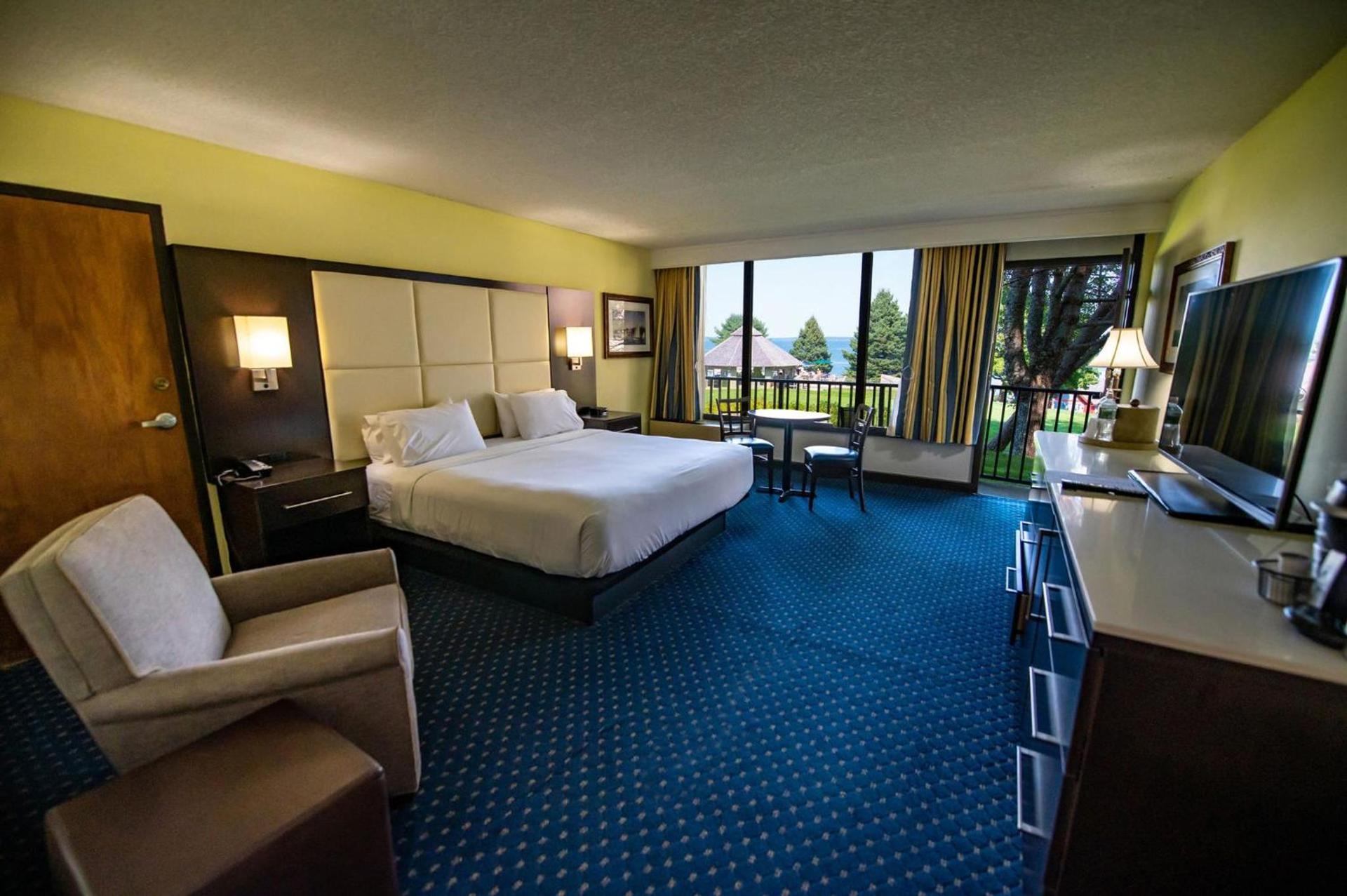 Holiday Inn Bar Harbor Regency Hotel by IHG photo 97