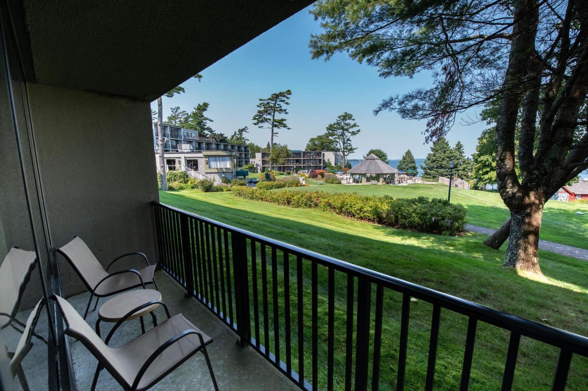 Holiday Inn Bar Harbor Regency Hotel by IHG photo 98