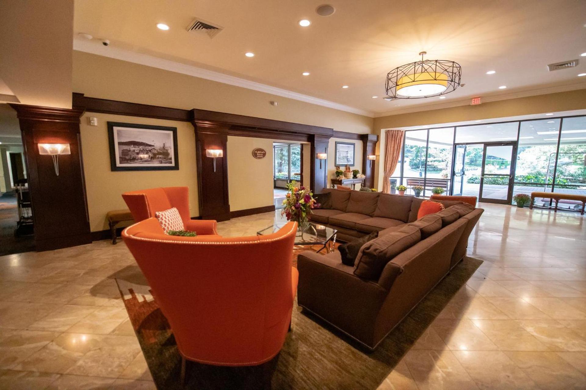 Holiday Inn Bar Harbor Regency Hotel by IHG photo 5