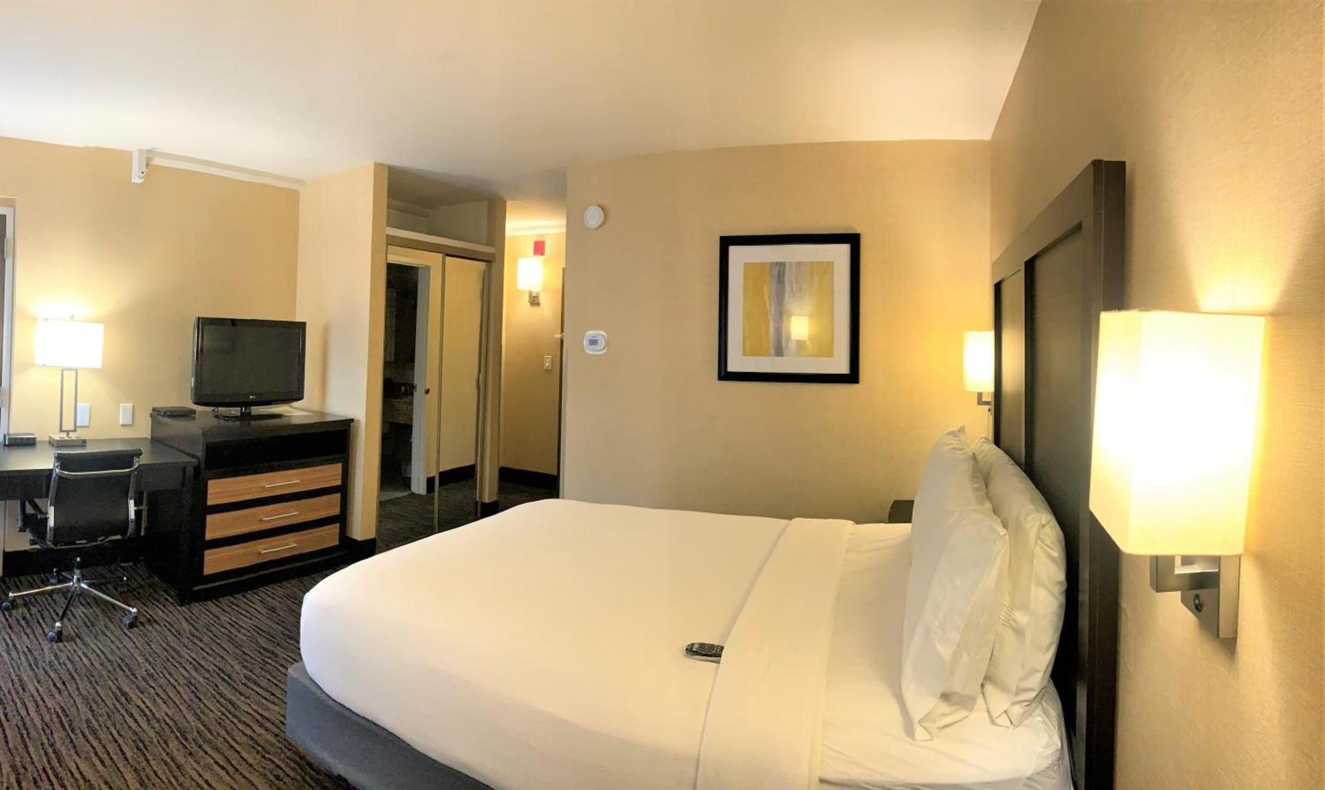 Holiday Inn Dublin - Pleasanton by IHG photo 11