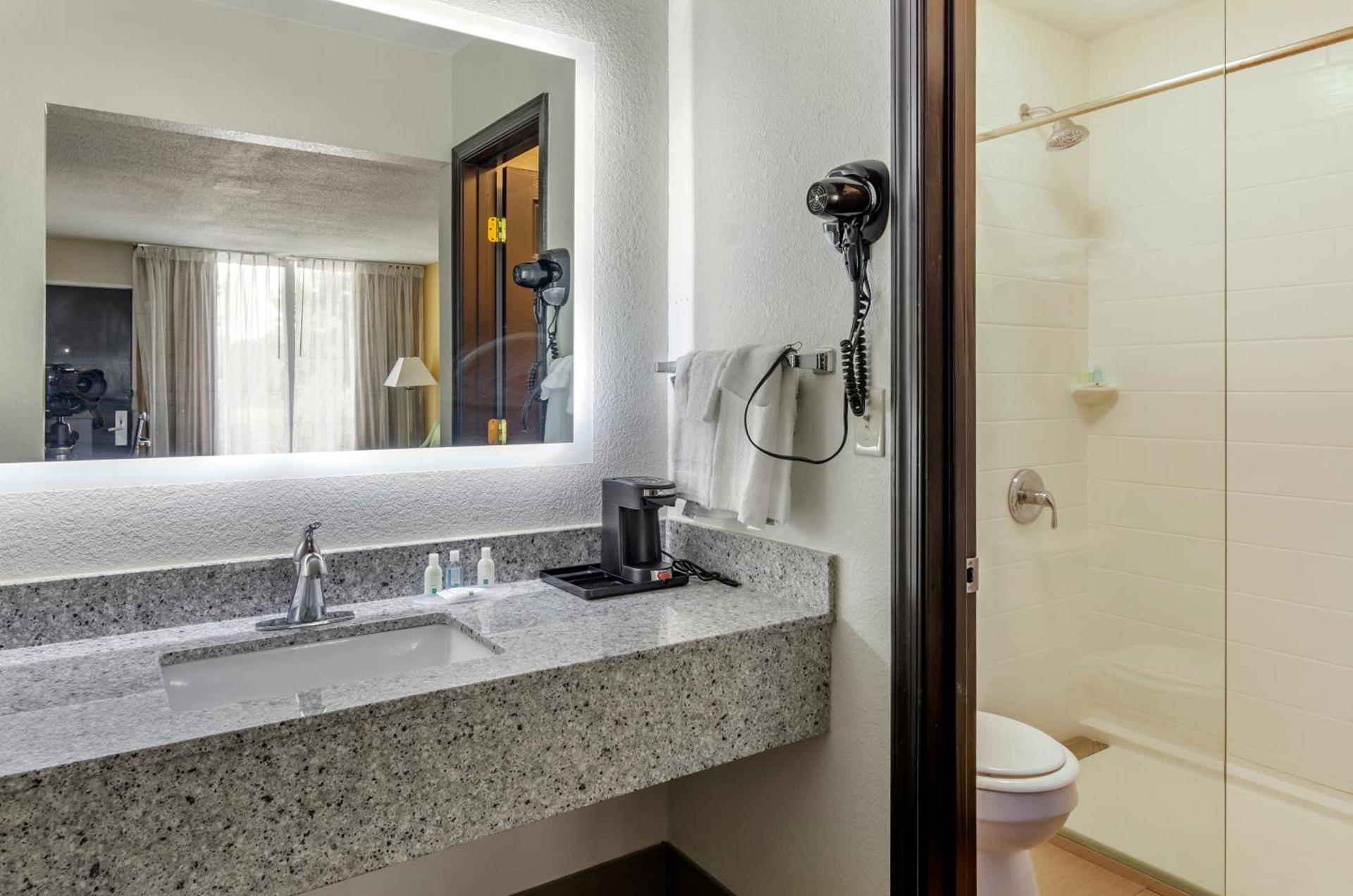 Quality Inn Verona - Staunton North photo 24