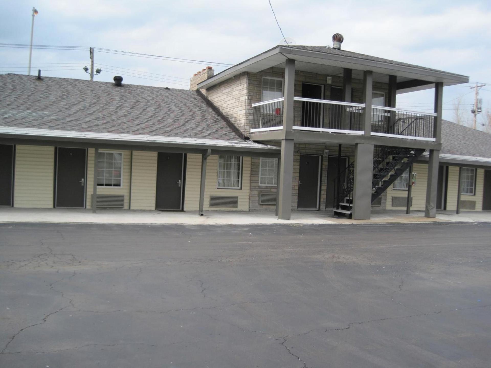 Royal Relax Inn photo 1