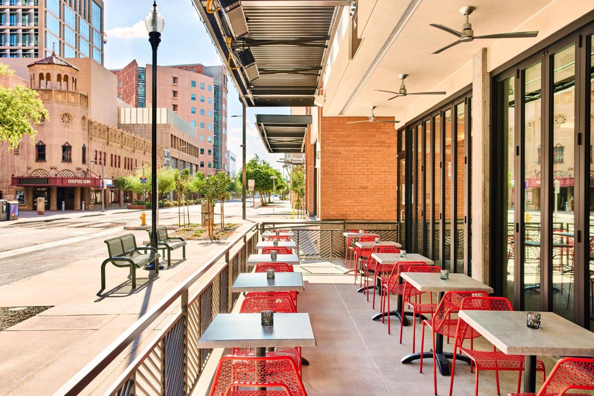 Hyatt Place Phoenix/Downtown photo 17