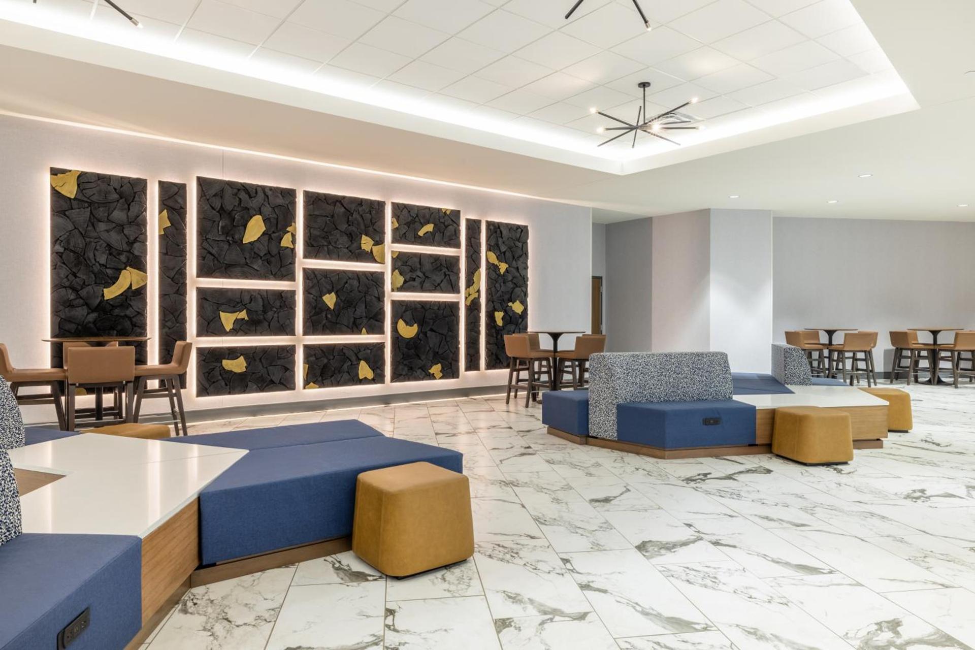 Crowne Plaza - Kearney by IHG photo 55