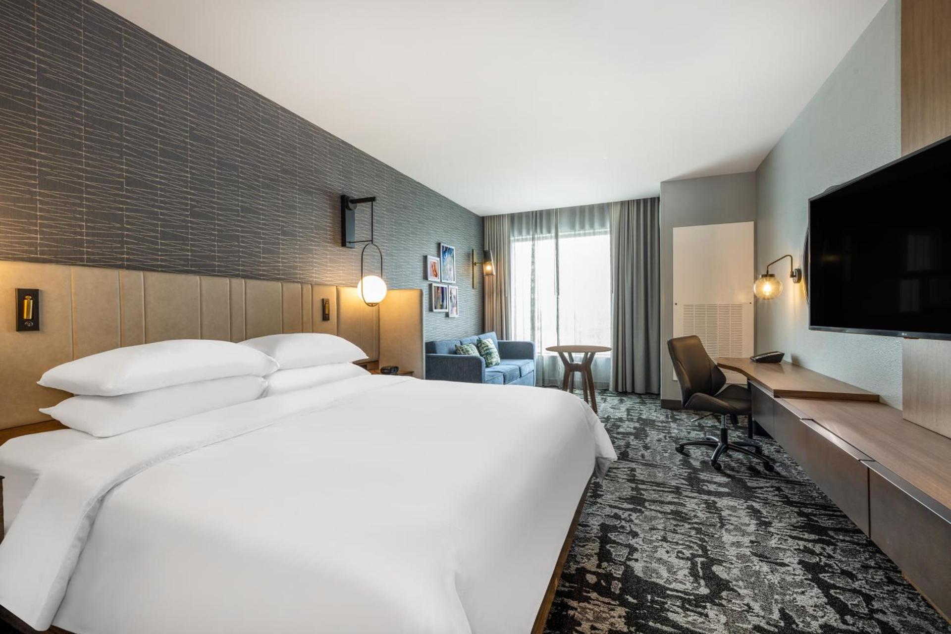 Crowne Plaza - Kearney by IHG photo 52