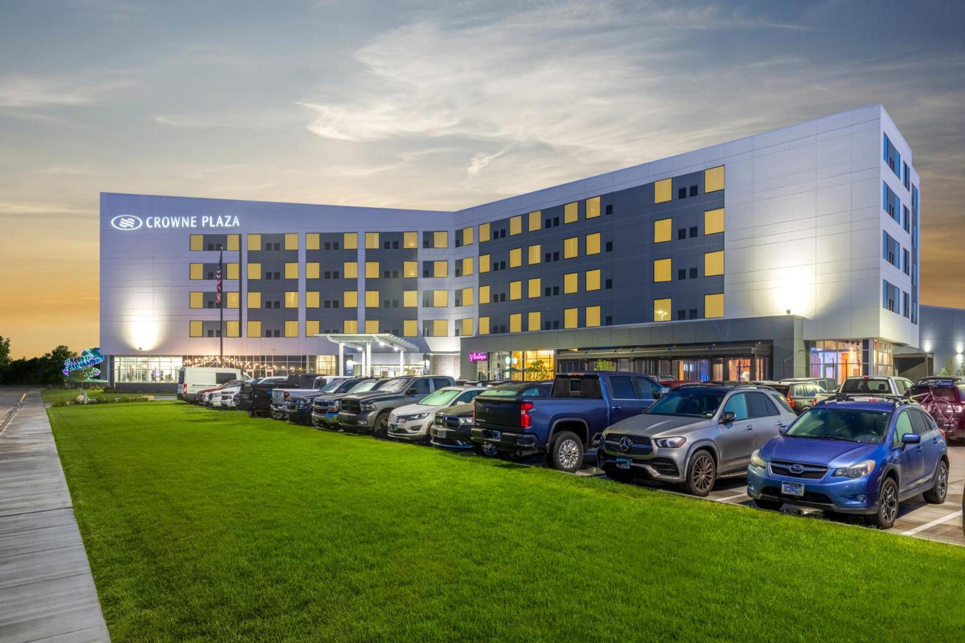 Crowne Plaza - Kearney by IHG photo 74