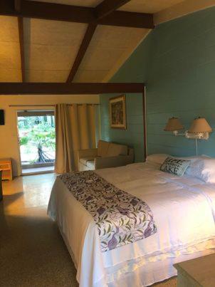 Tropical Marina & Resort on Lake Beresford photo 34