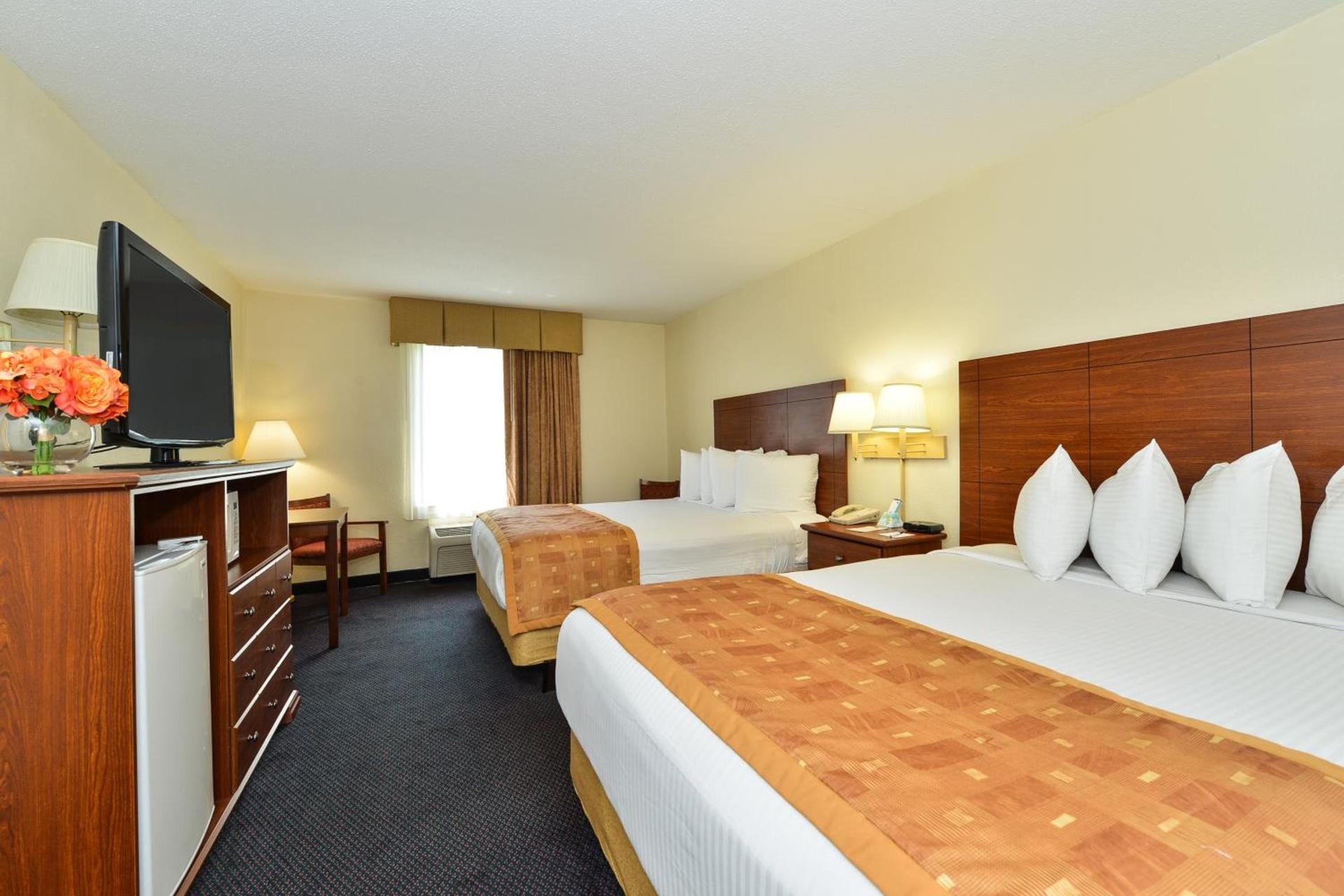 Deluxe Inn Wytheville photo 21