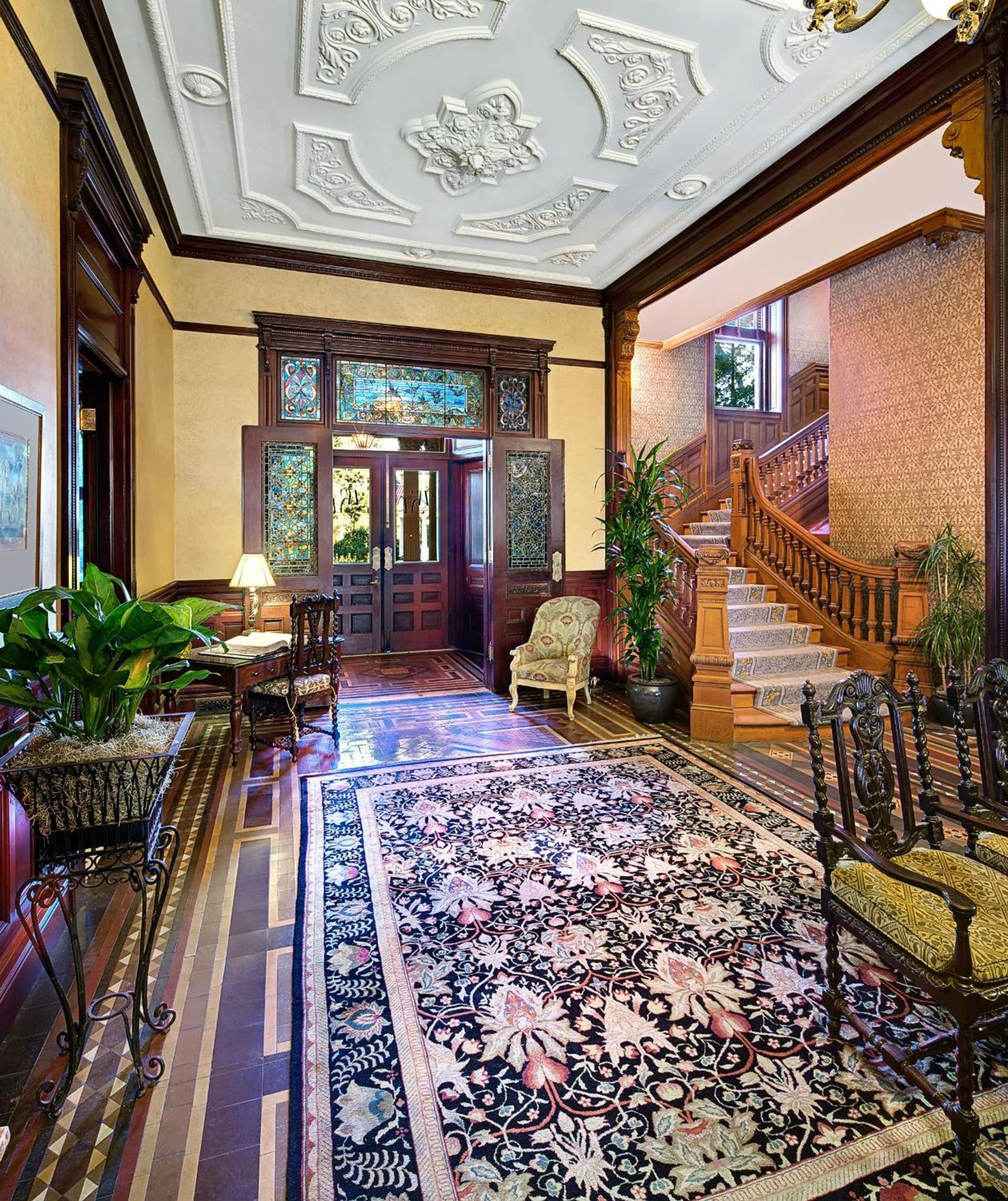Wentworth Mansion photo 21