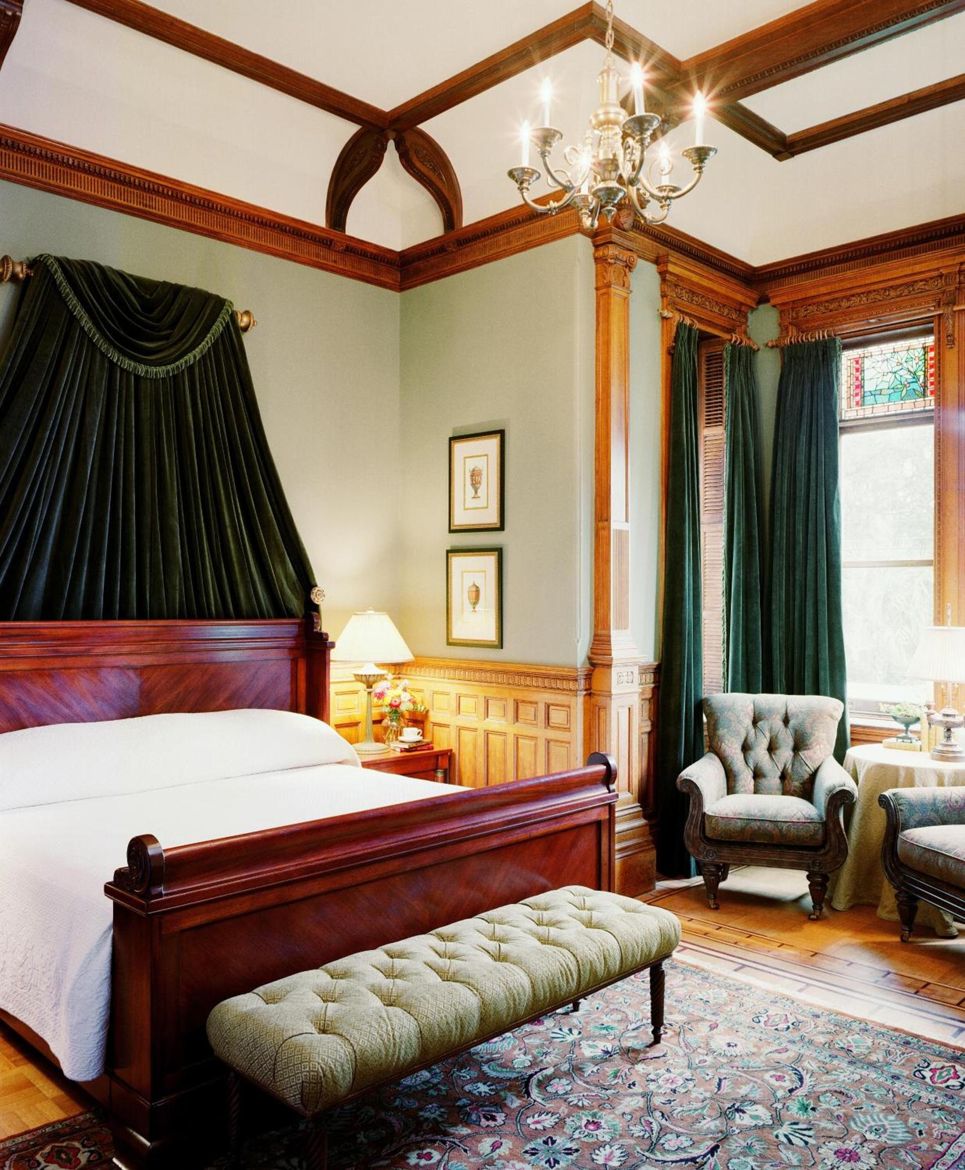 Wentworth Mansion photo 4