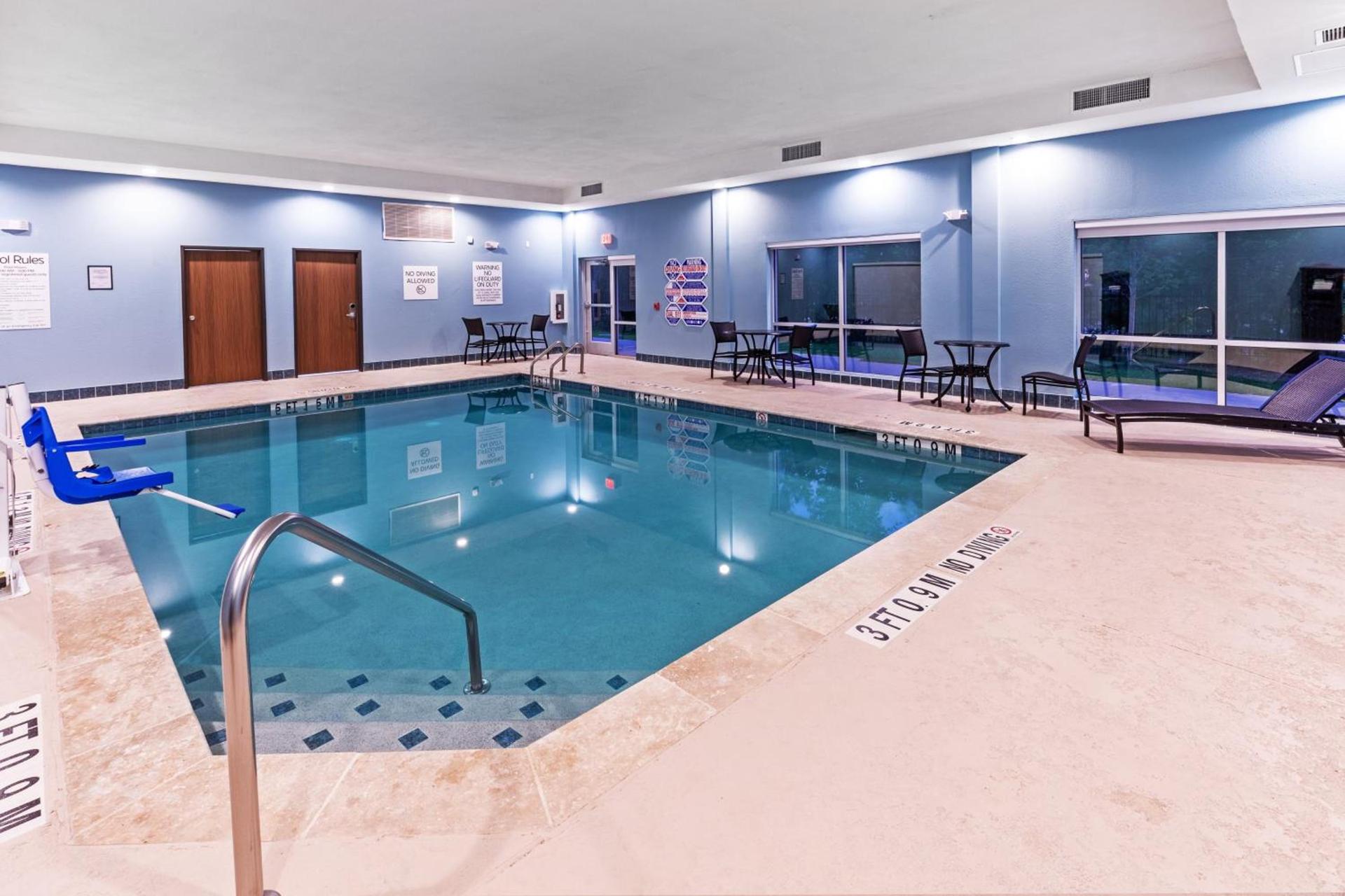 Holiday Inn Express & Suites - Houston - Downtown North by IHG photo 17