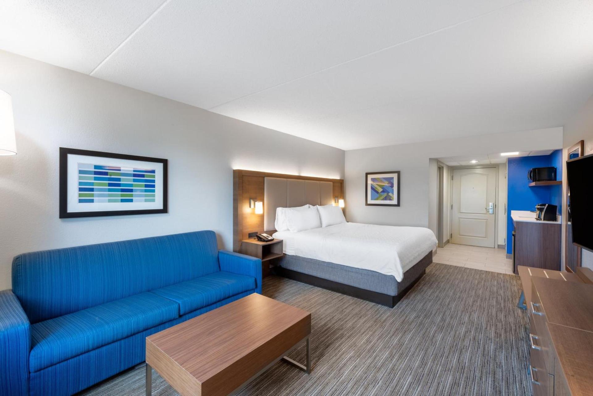 Holiday Inn Express State College at Williamsburg Square by IHG photo 25