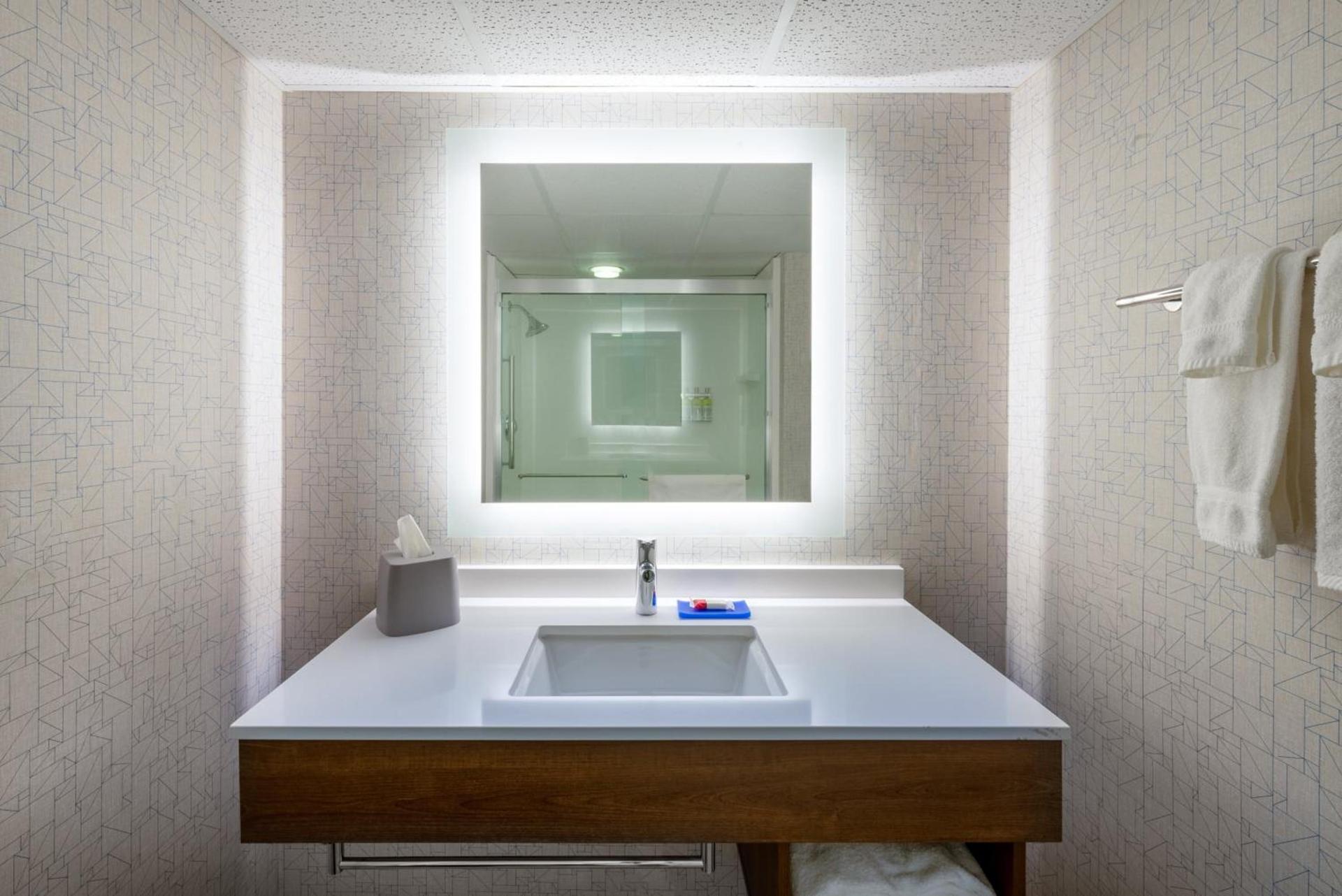 Holiday Inn Express State College at Williamsburg Square by IHG photo 38