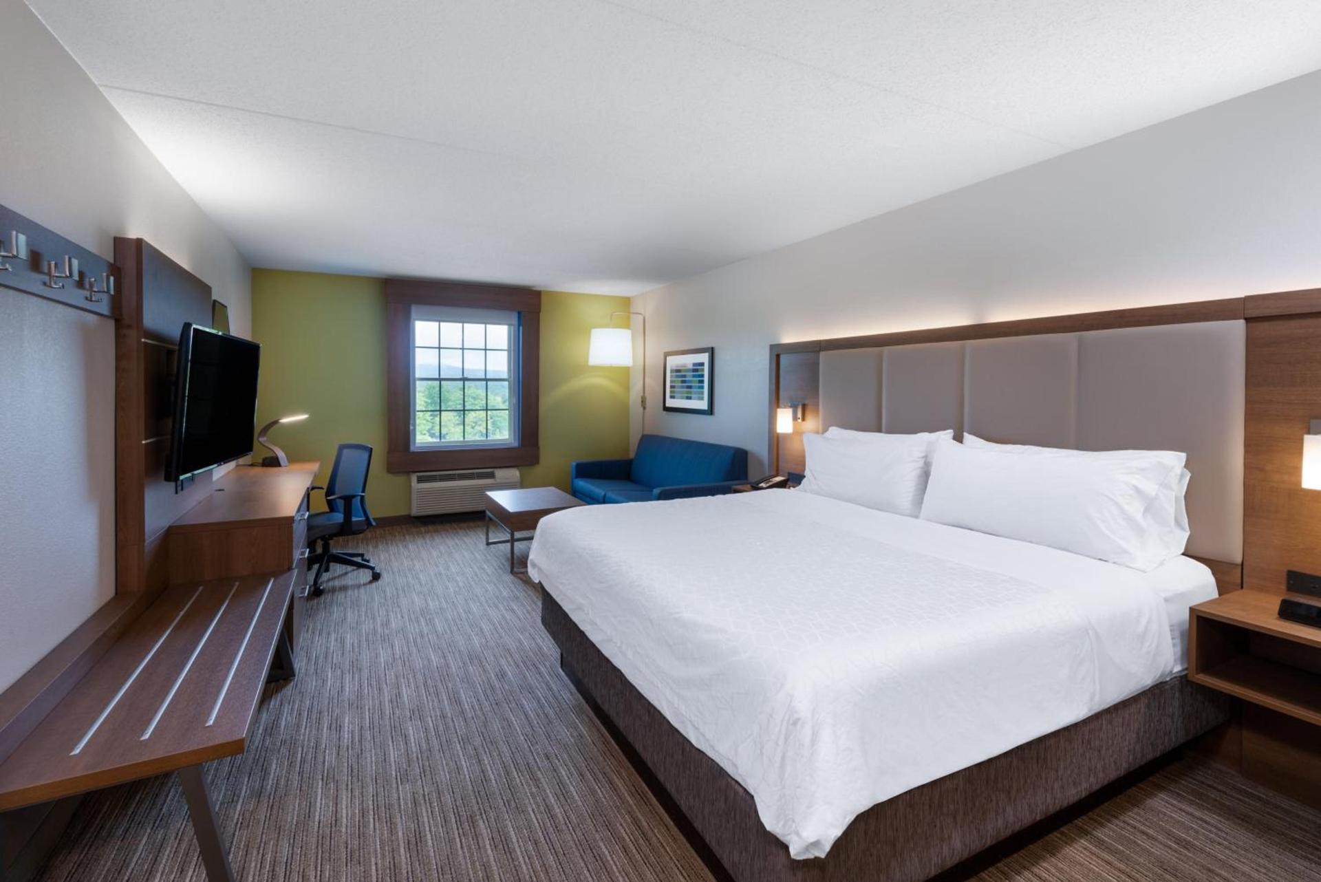 Holiday Inn Express State College at Williamsburg Square by IHG photo 17