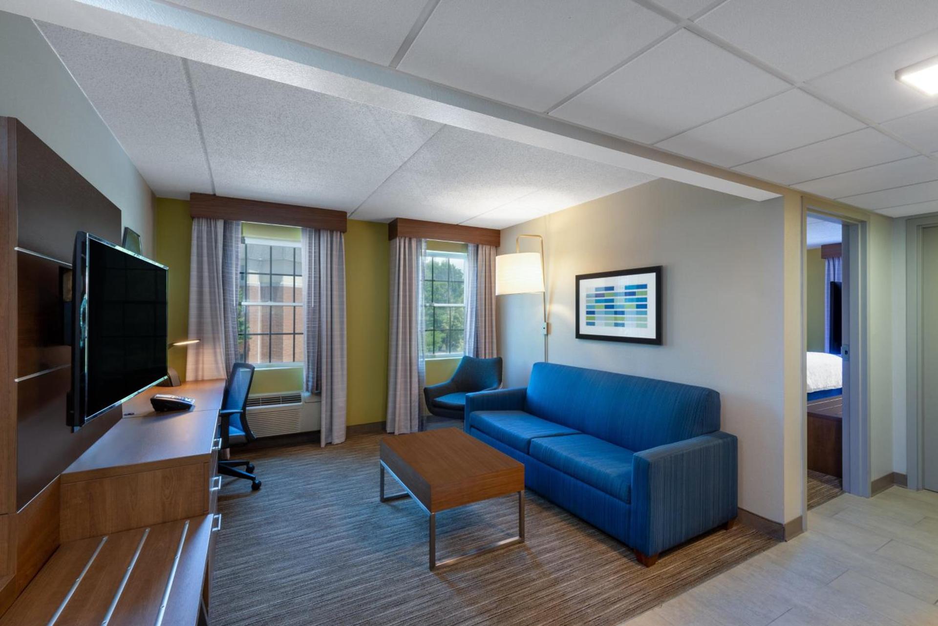 Holiday Inn Express State College at Williamsburg Square by IHG photo 39