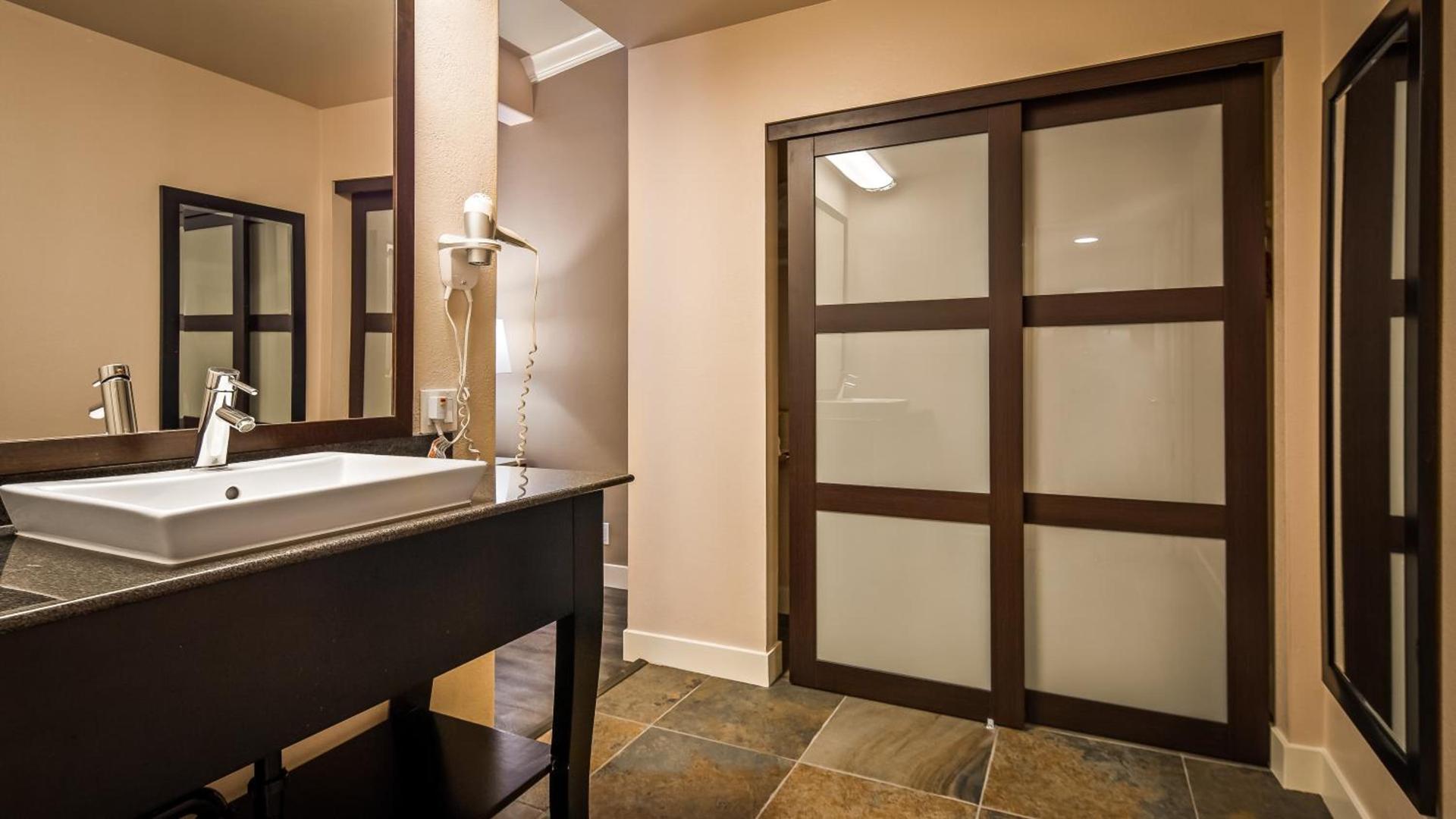 Best Western Bishop Lodge photo 31