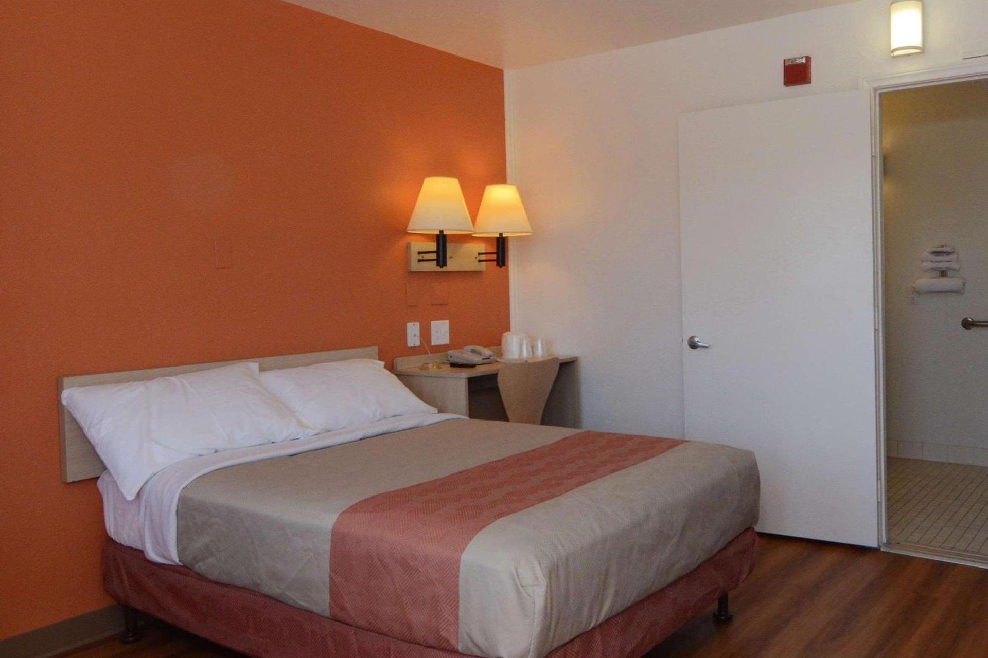 Motel 6-Indio, CA - Palm Springs photo 4