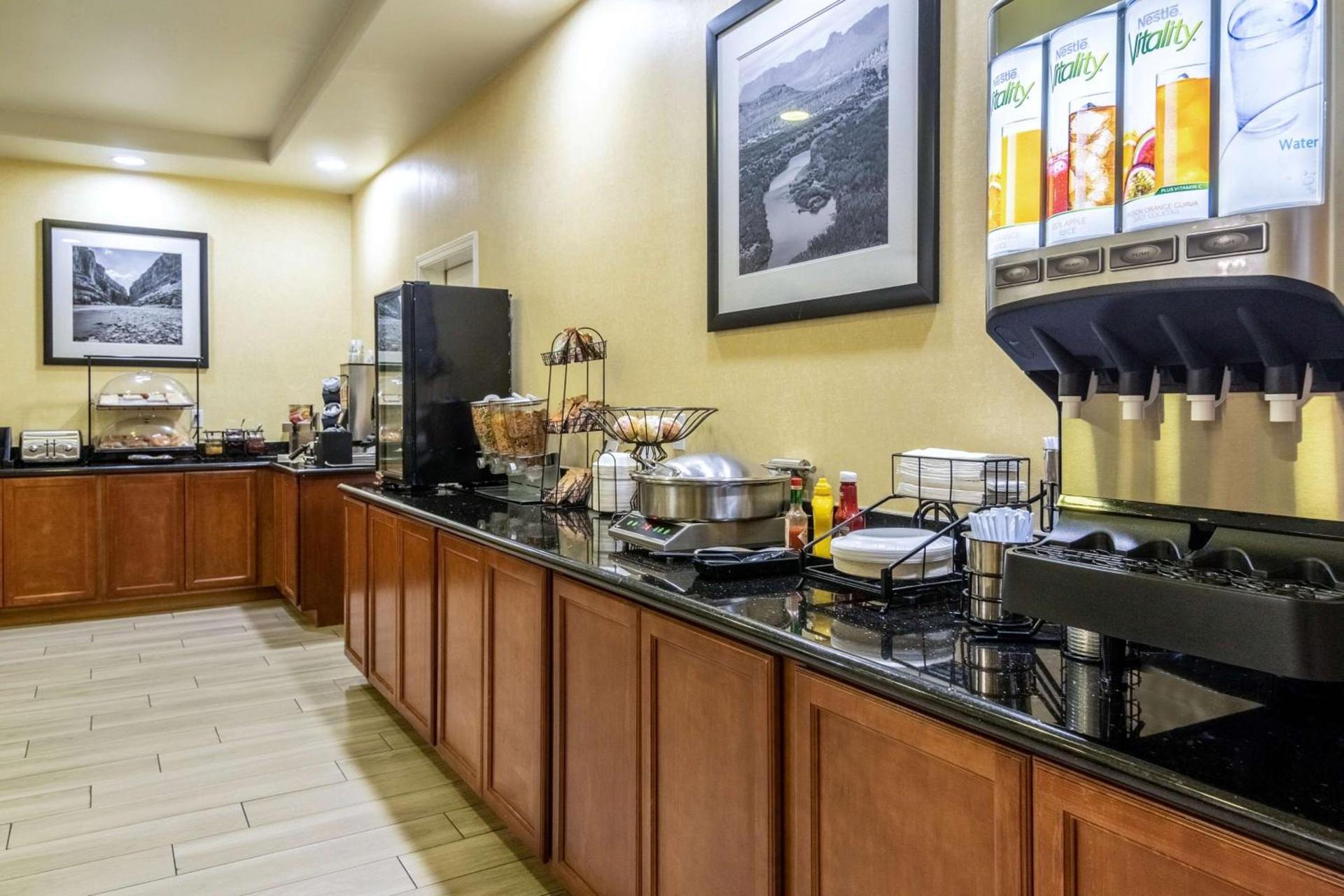 Best Western Comanche Inn photo 29