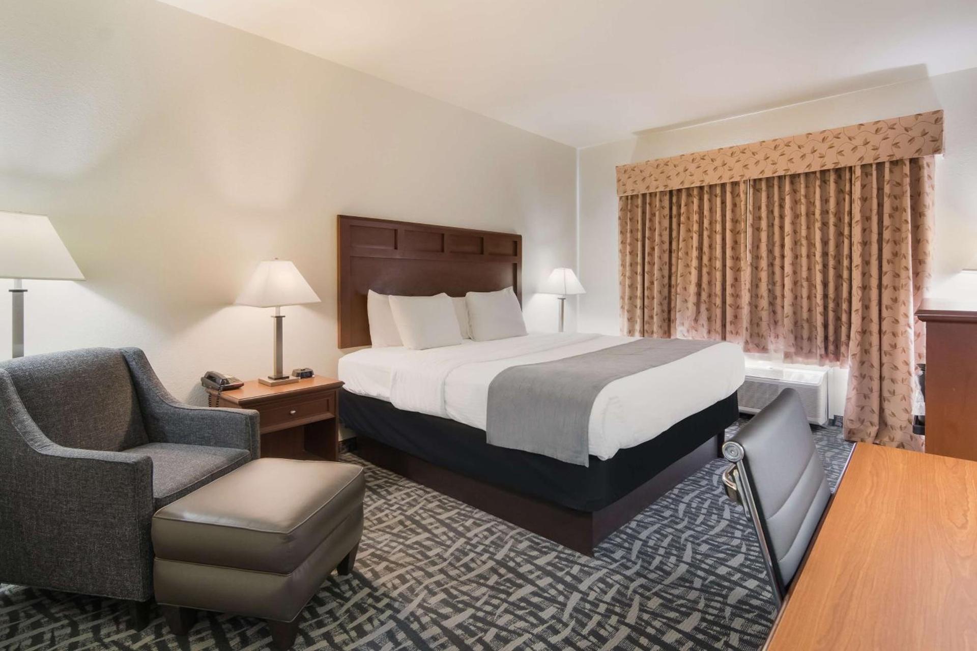Best Western Comanche Inn photo 13