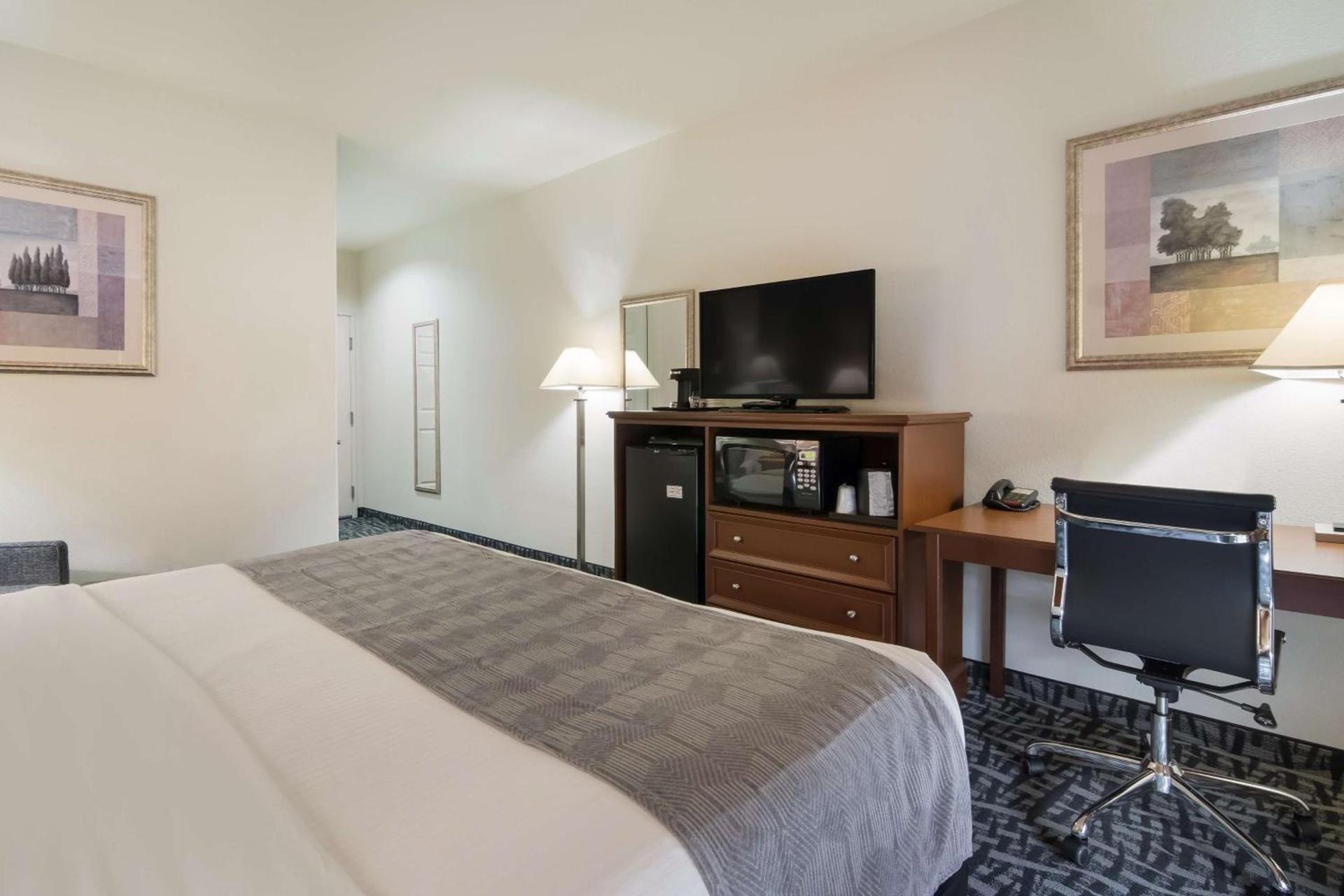 Best Western Comanche Inn photo 14