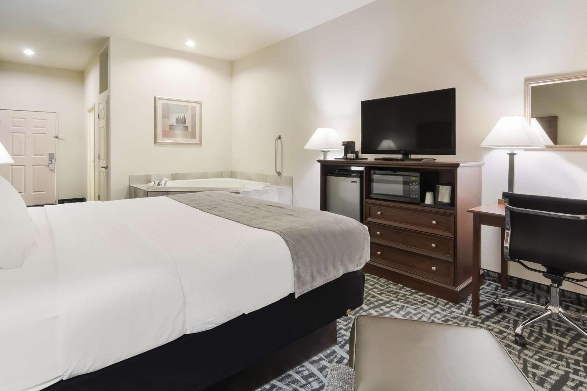 Best Western Comanche Inn photo 18