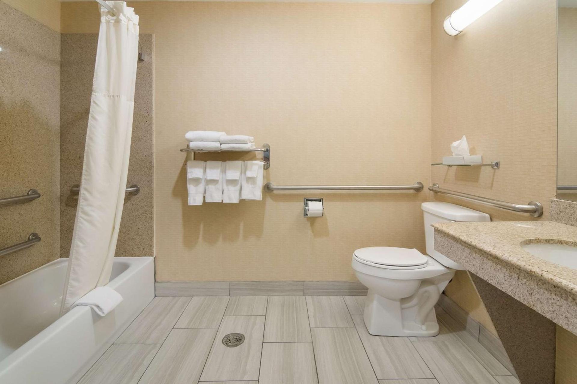 Best Western Comanche Inn photo 26