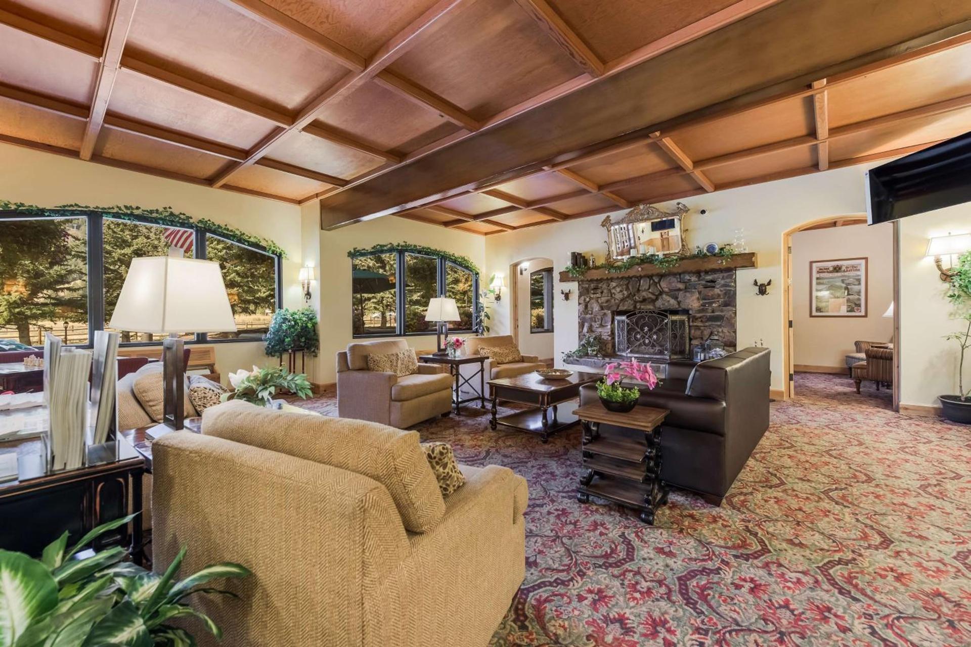 Best Western Tyrolean Lodge photo 2