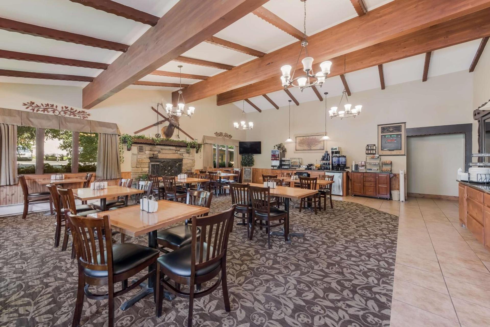Best Western Tyrolean Lodge photo 39