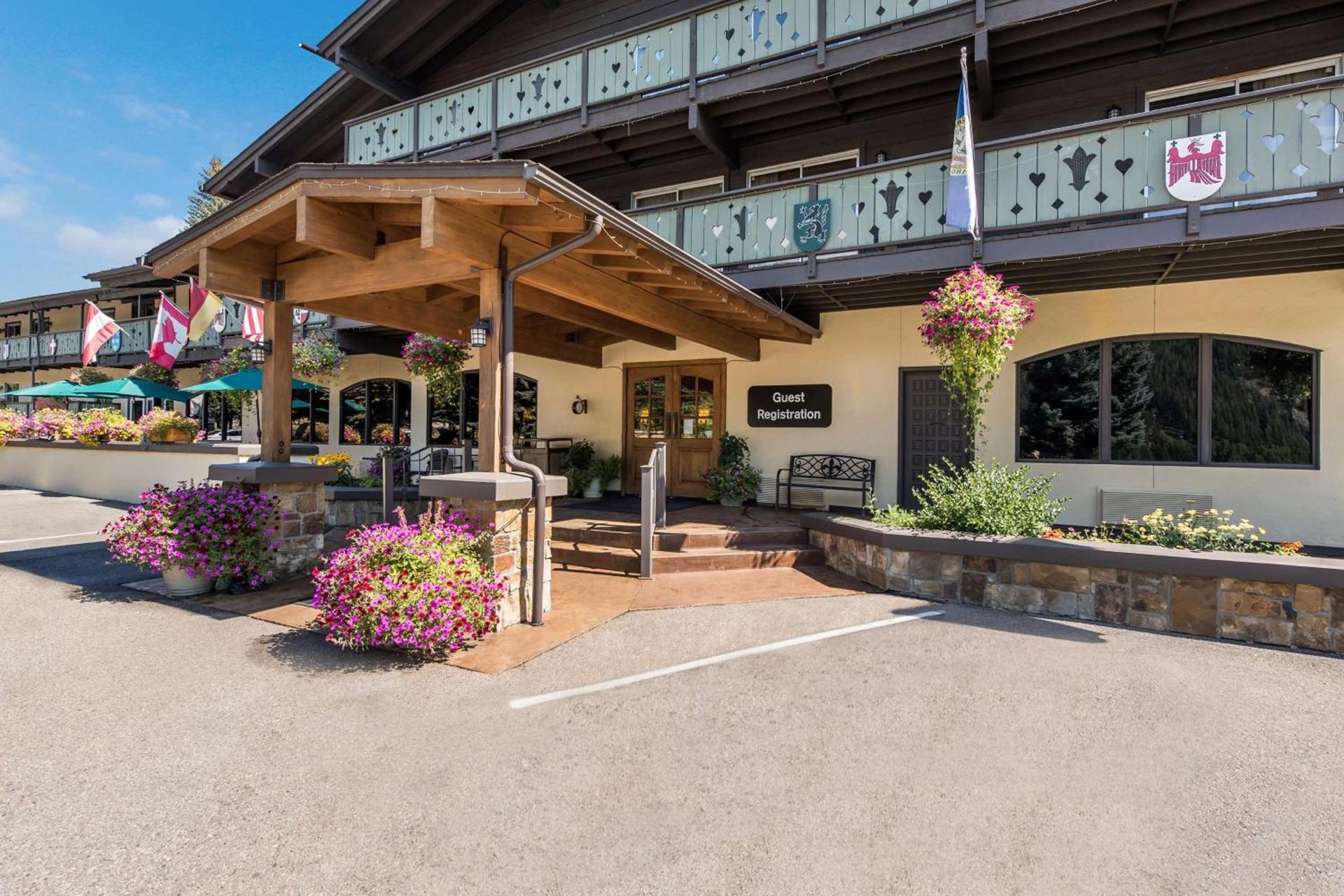 Best Western Tyrolean Lodge photo 40