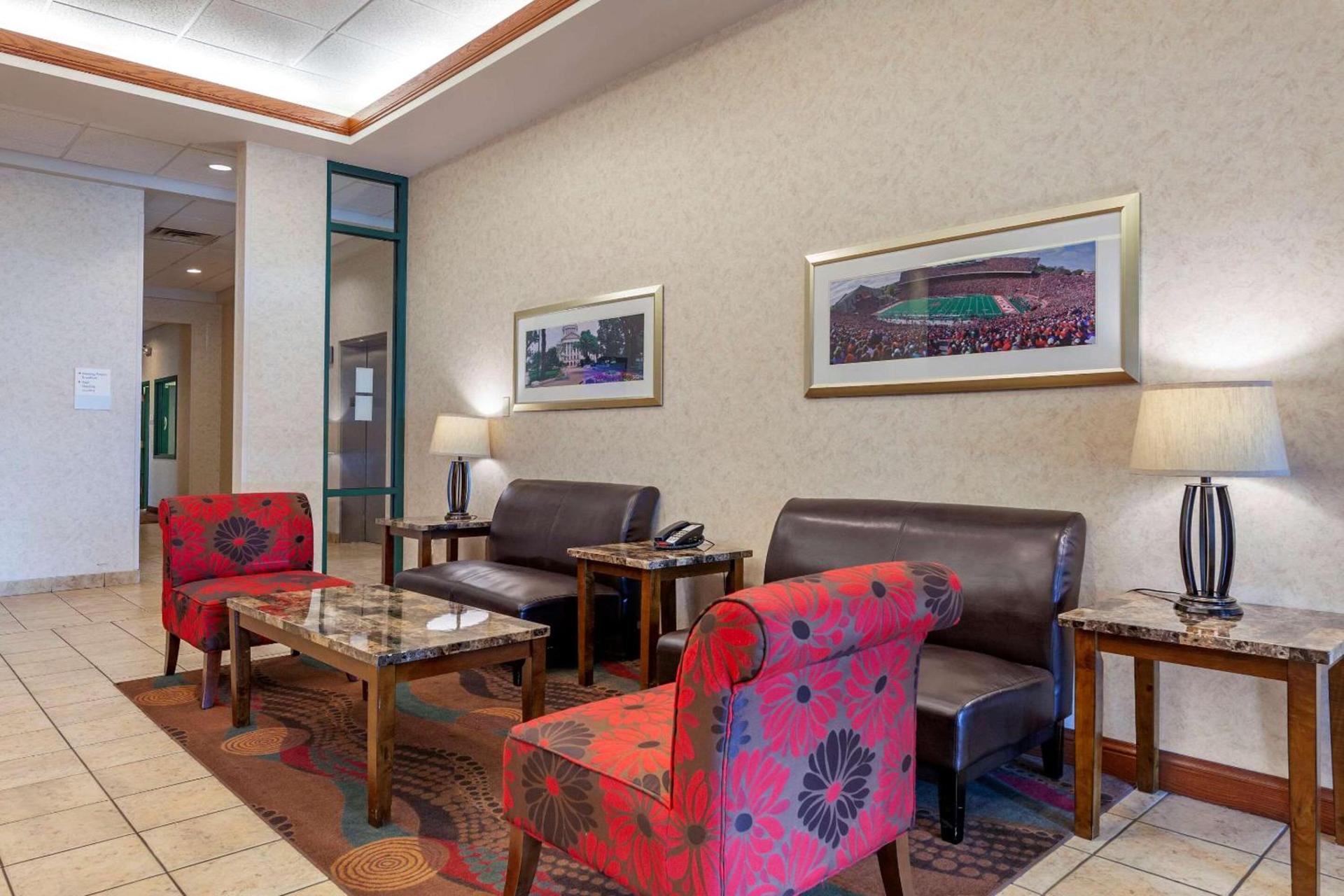 Clarion Suites at the Alliant Energy Center photo 51