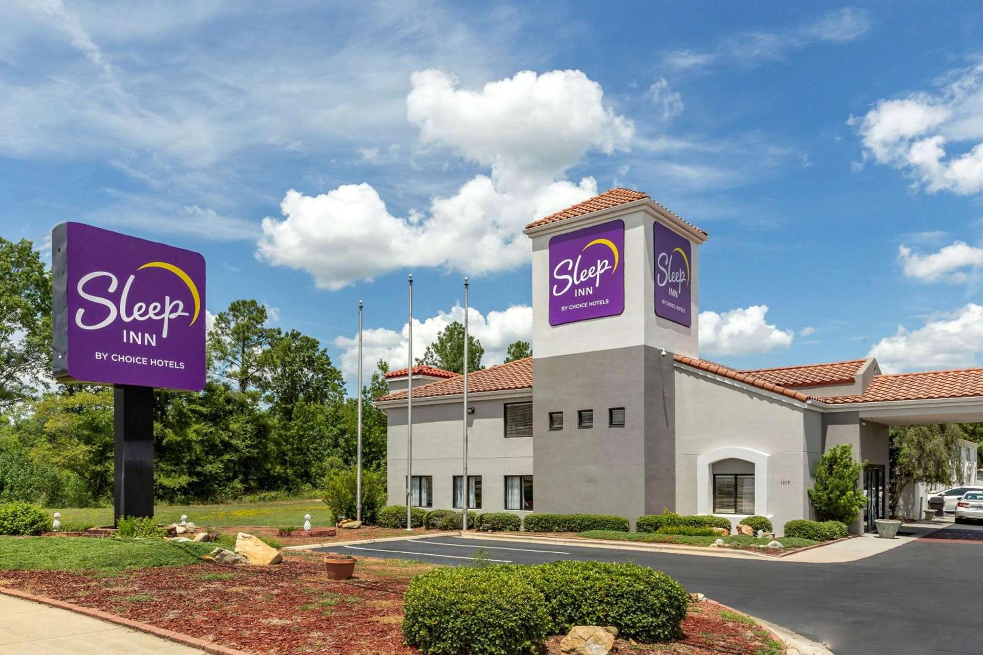 Sleep Inn Fayetteville I-95 photo 1