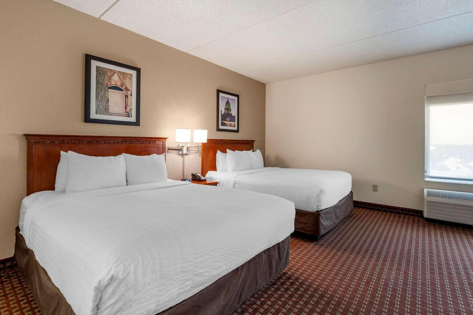Clarion Suites at the Alliant Energy Center photo 36
