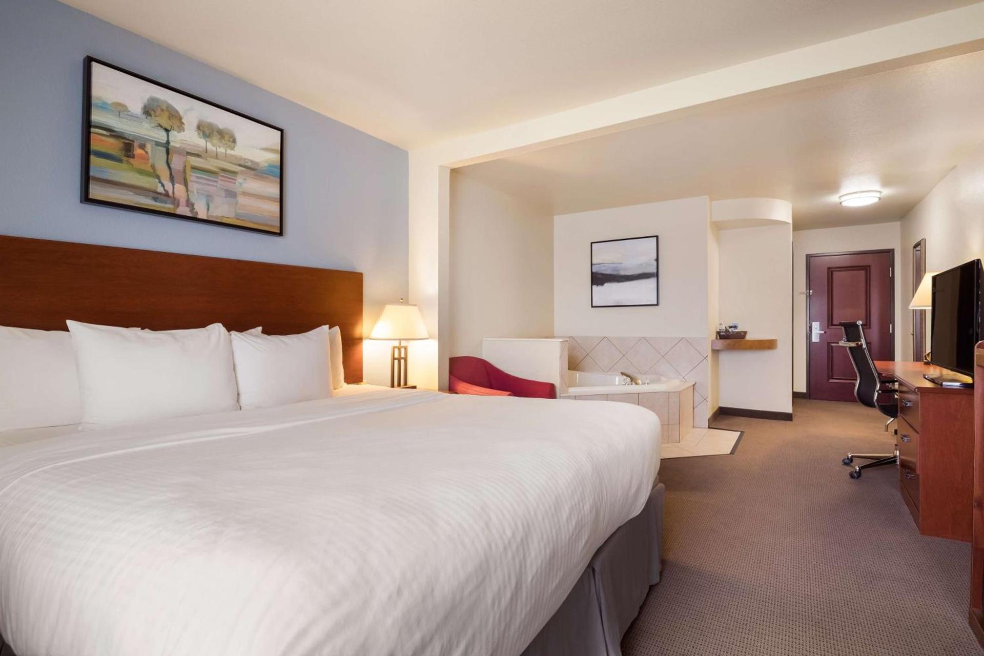 Best Western Coffeyville Central Business District Inn and Suites photo 16