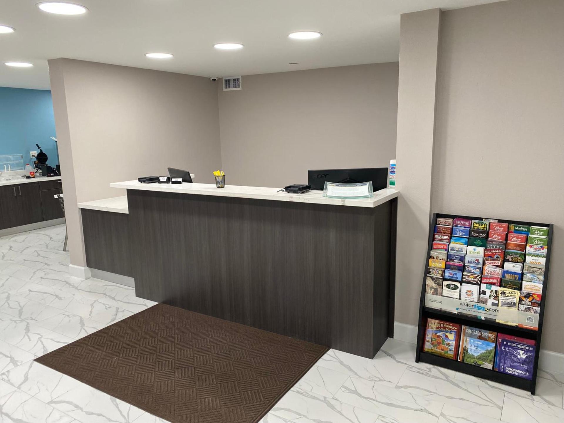 Days Inn by Wyndham Waco University Area photo 93
