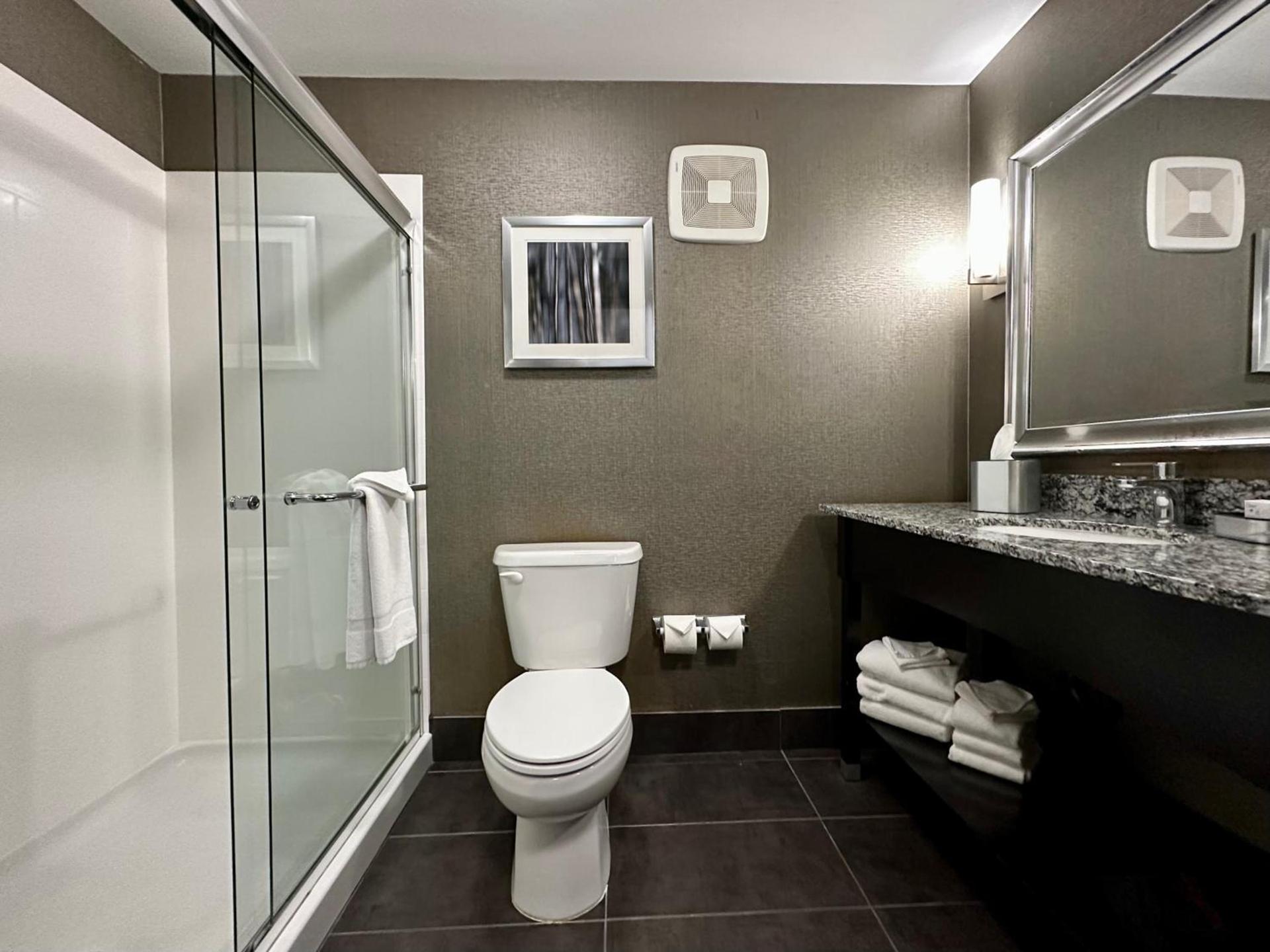 Holiday Inn Carlsbad/San Diego by IHG photo 44