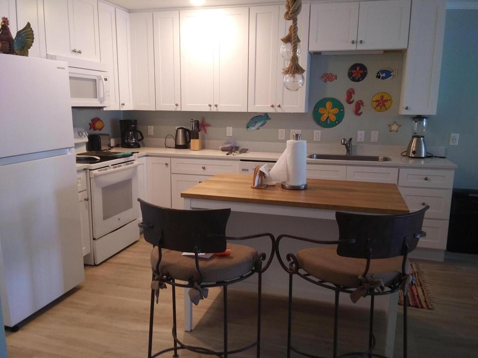Executive Keys Condominiums on the Beach photo 19