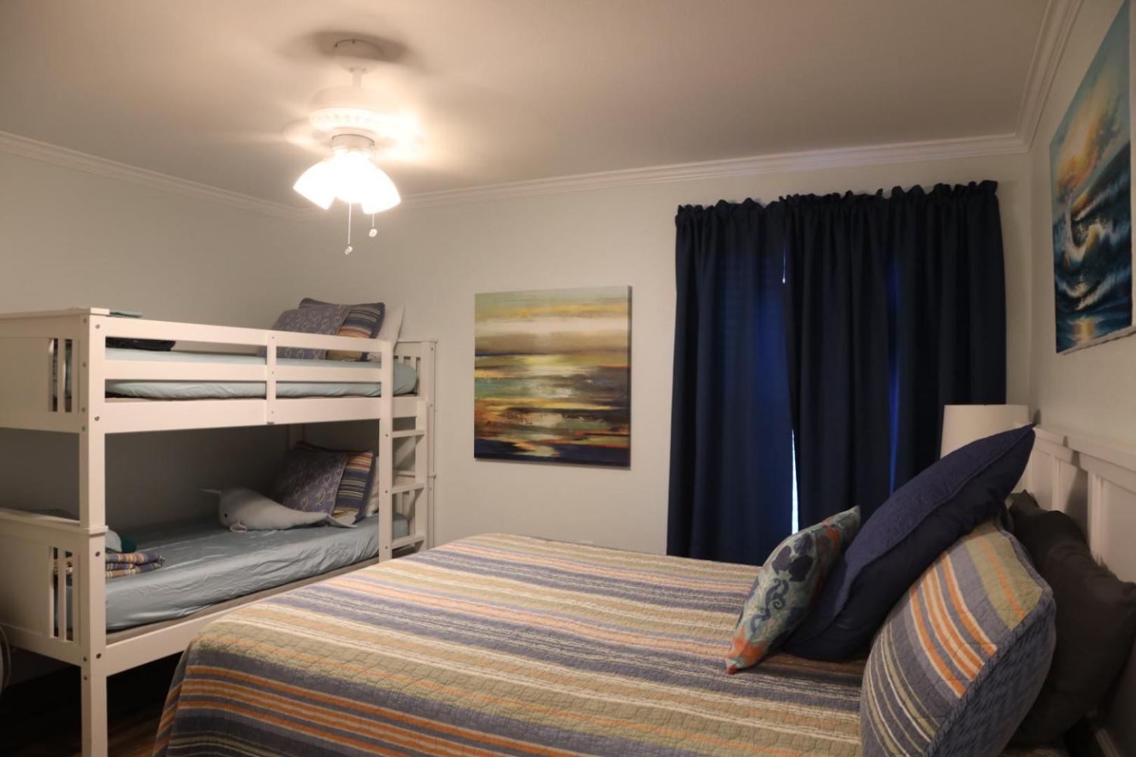 Executive Keys Condominiums on the Beach photo 21