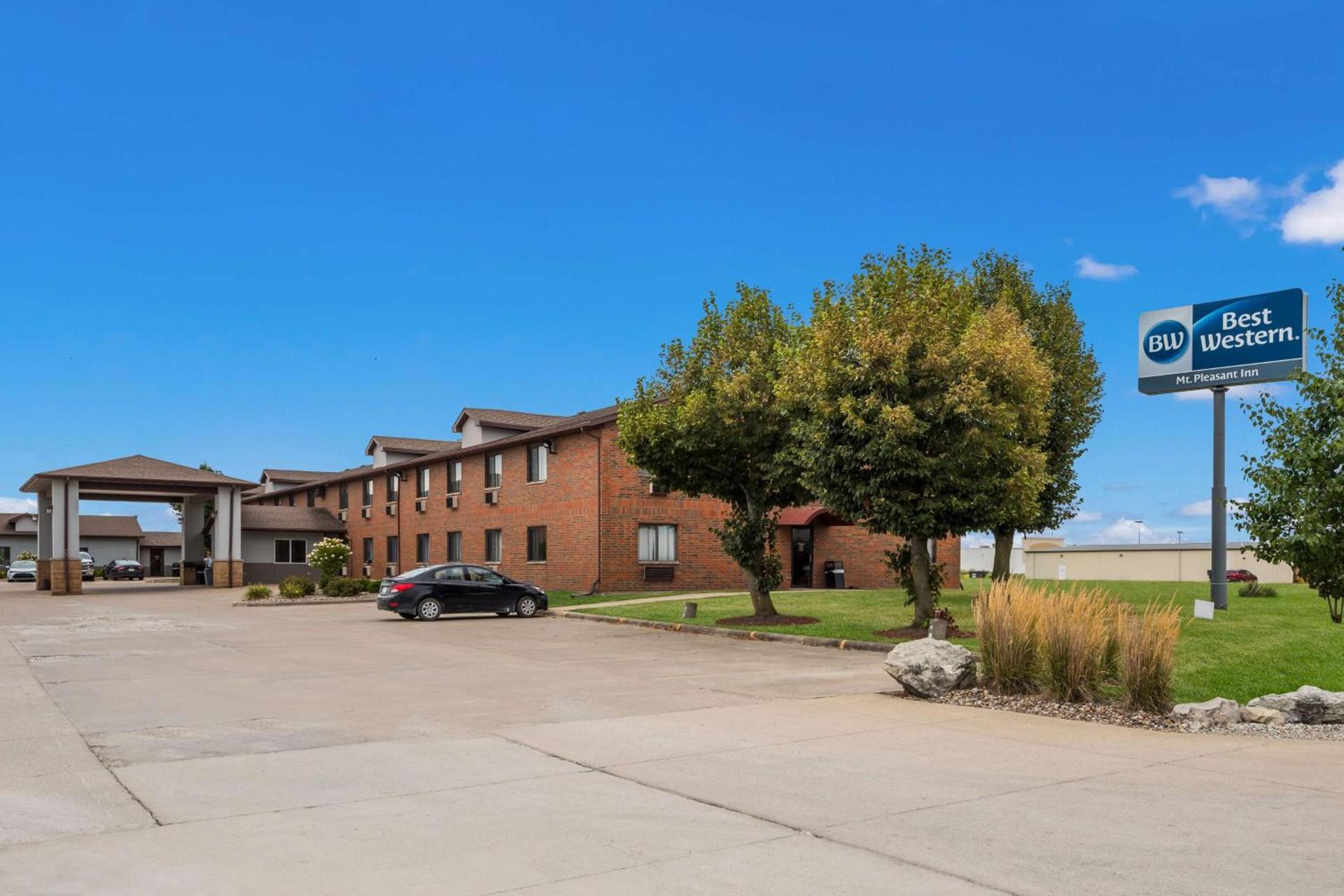 Best Western Mount Pleasant Inn photo 8