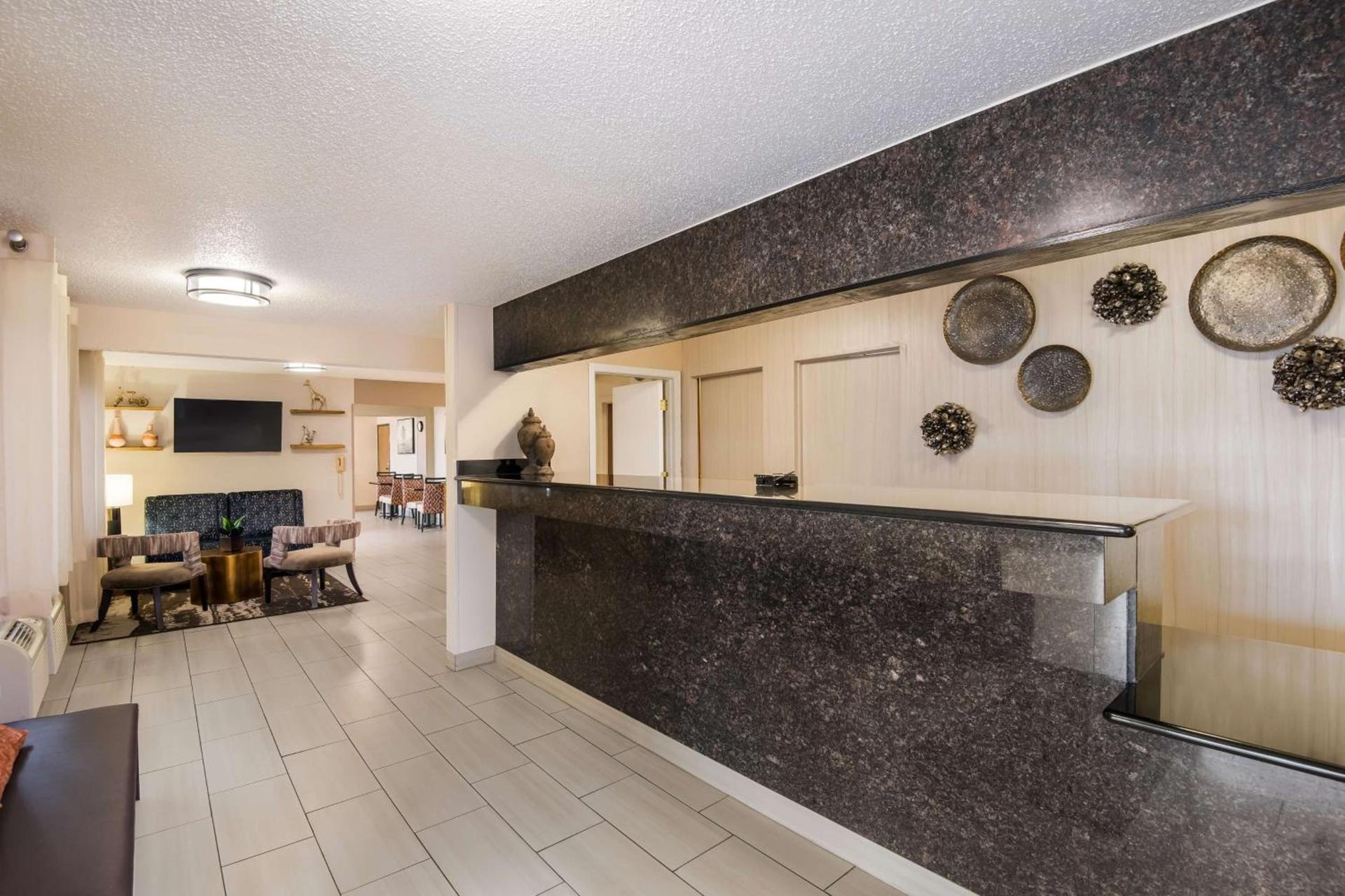 Best Western Mount Pleasant Inn photo 9