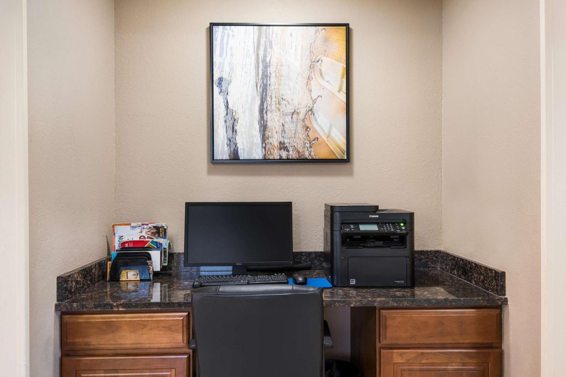 Best Western Mount Pleasant Inn photo 7
