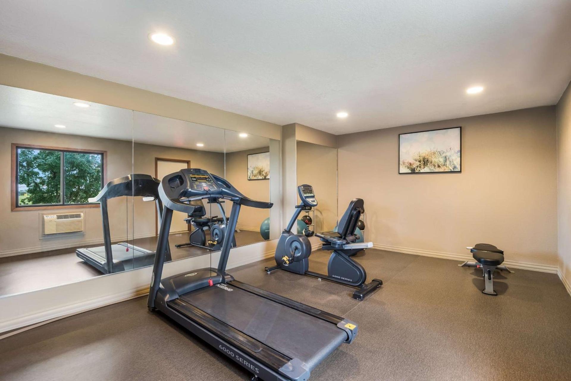 Best Western Mount Pleasant Inn photo 6