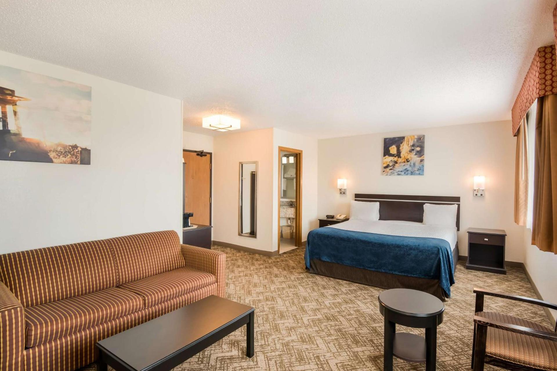Best Western Mount Pleasant Inn photo 24