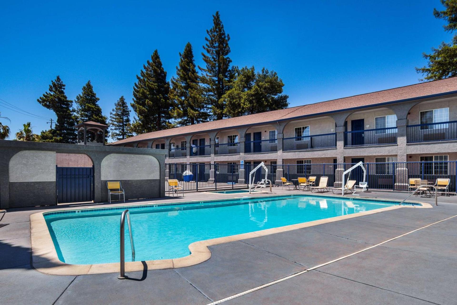 SureStay Hotel by Best Western Ukiah photo 2