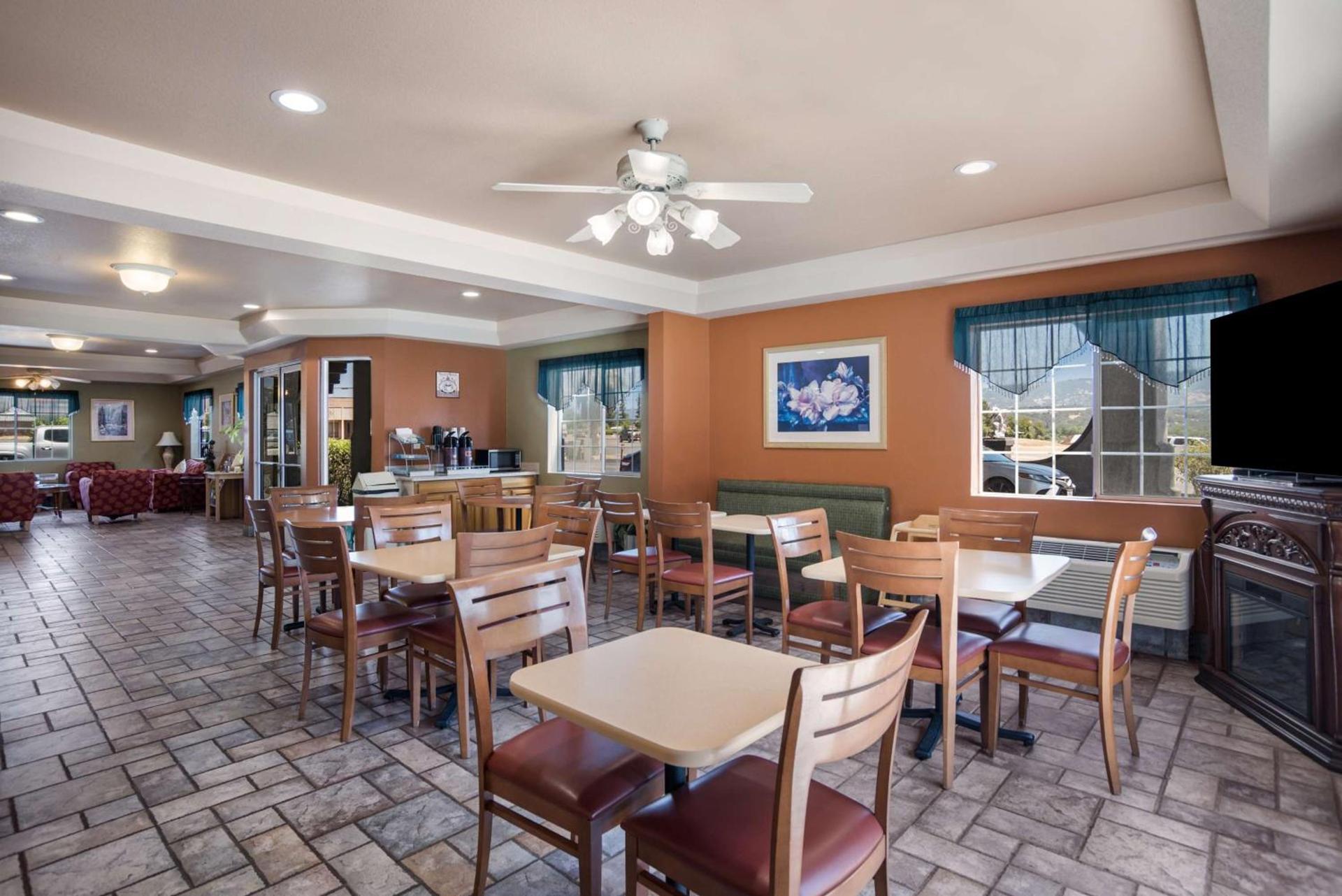 SureStay Hotel by Best Western Ukiah photo 5